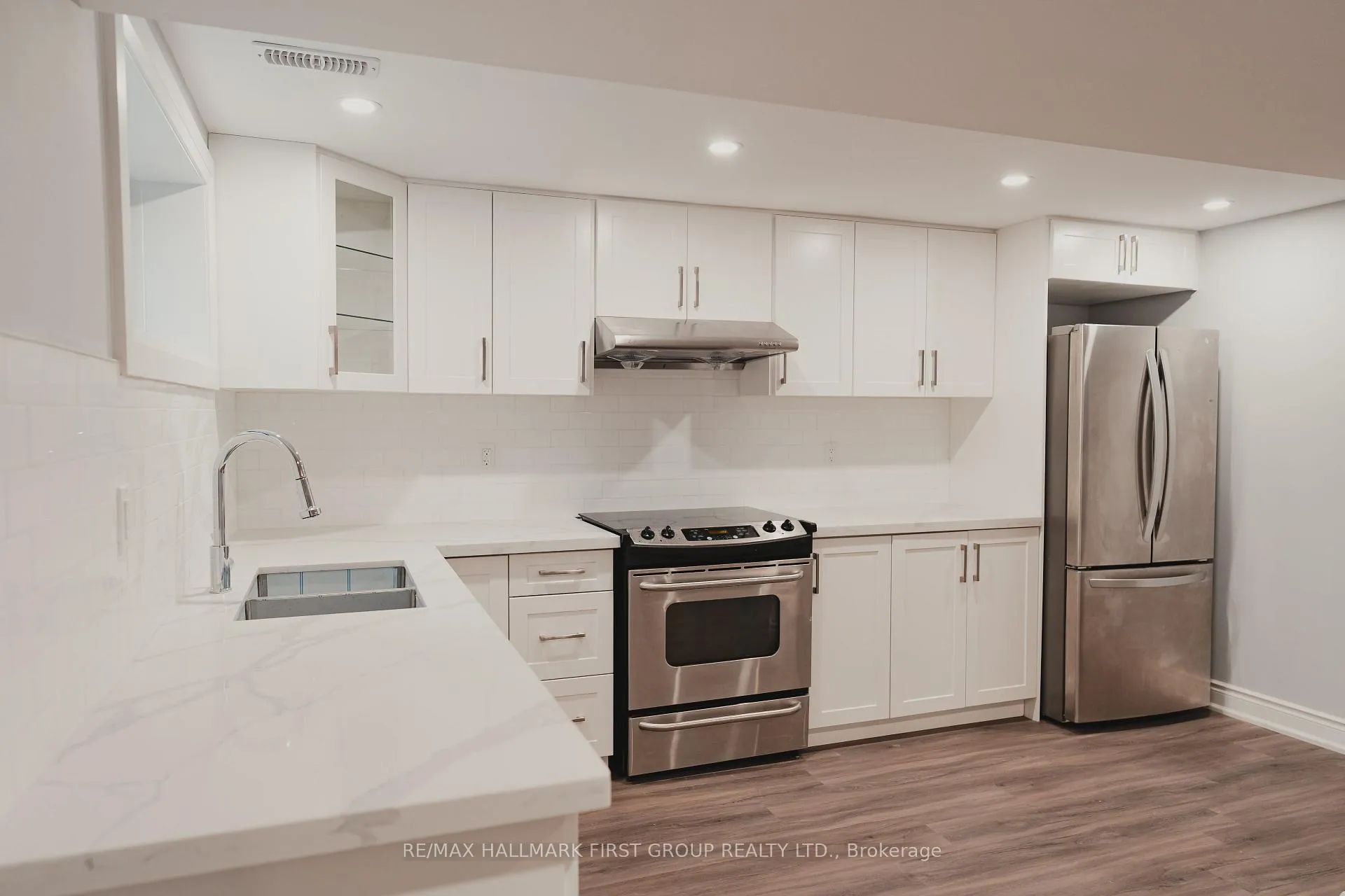 Photo 4 of 588 Marksbury Road, Pickering, West Shore — HOMEH