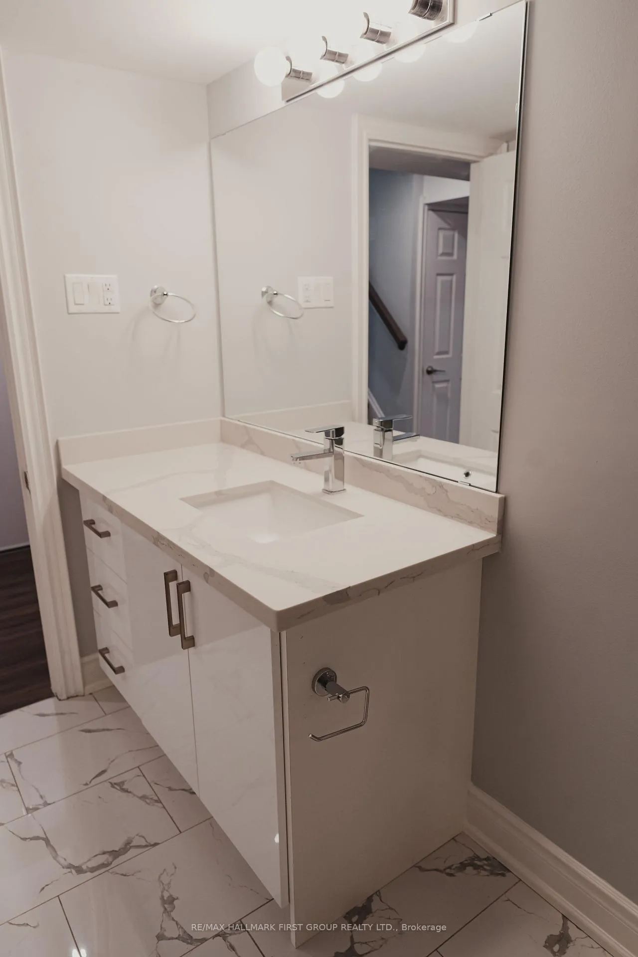 Photo 13 of 588 Marksbury Road, Pickering, West Shore — HOMEH