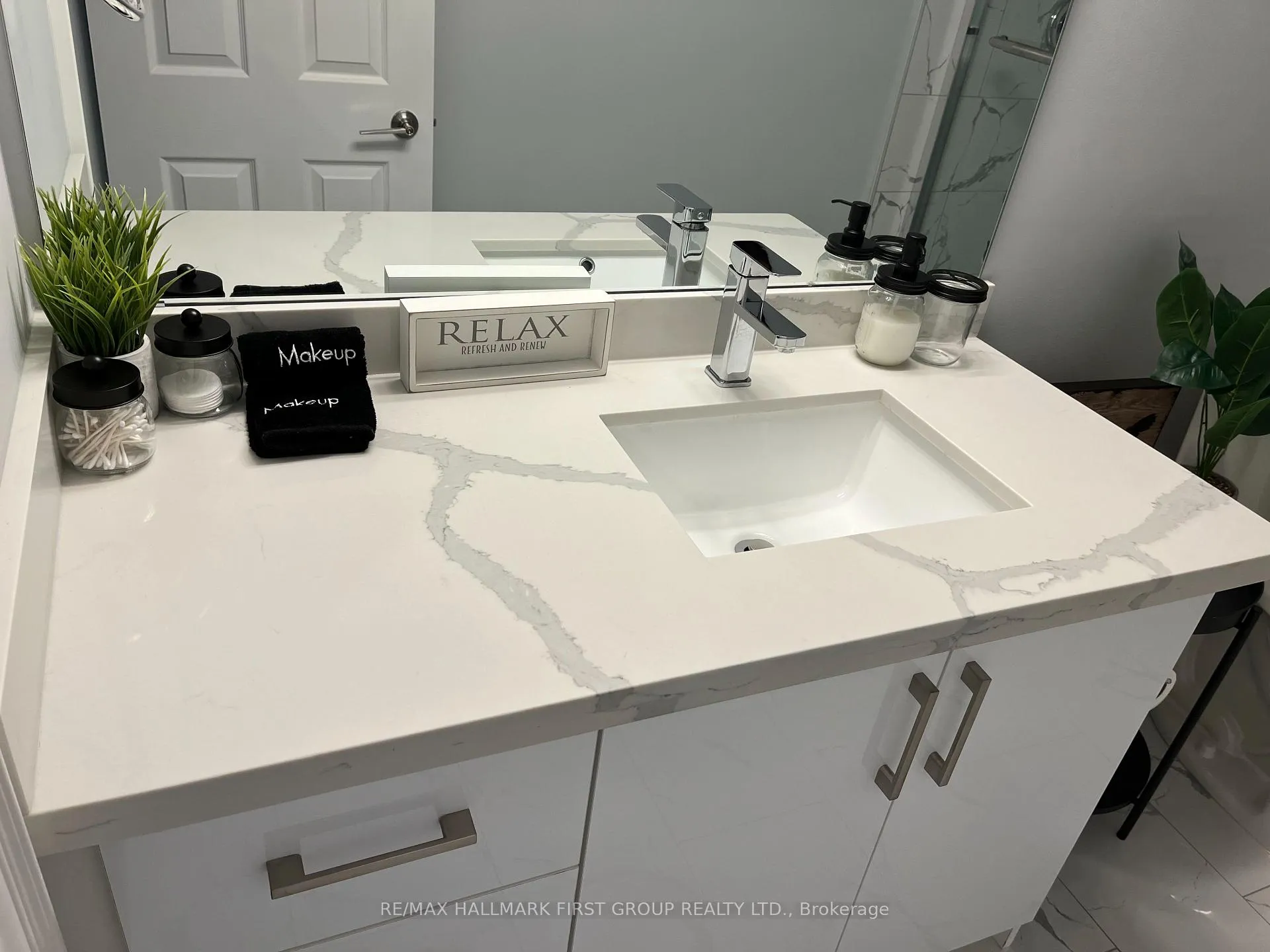 Photo 16 of 588 Marksbury Road, Pickering, West Shore — HOMEH
