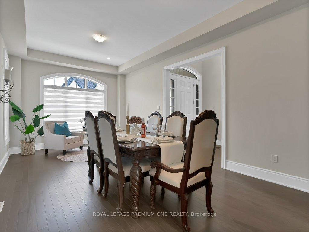 Photo 4 of 69 Crawford Drive, King, Nobleton — HOMEH