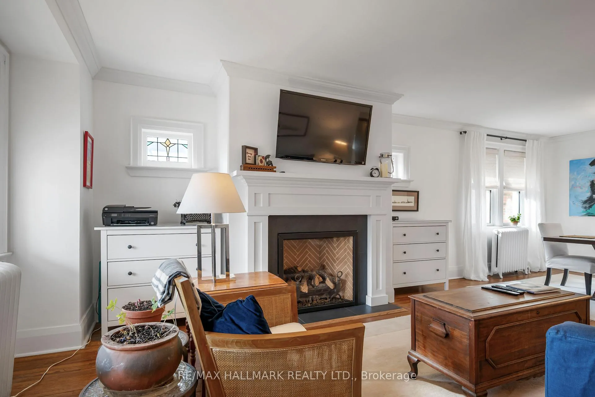 Photo 5 of Unit Upper, 28 Glen Manor Drive, Toronto, The Beaches — HOMEH
