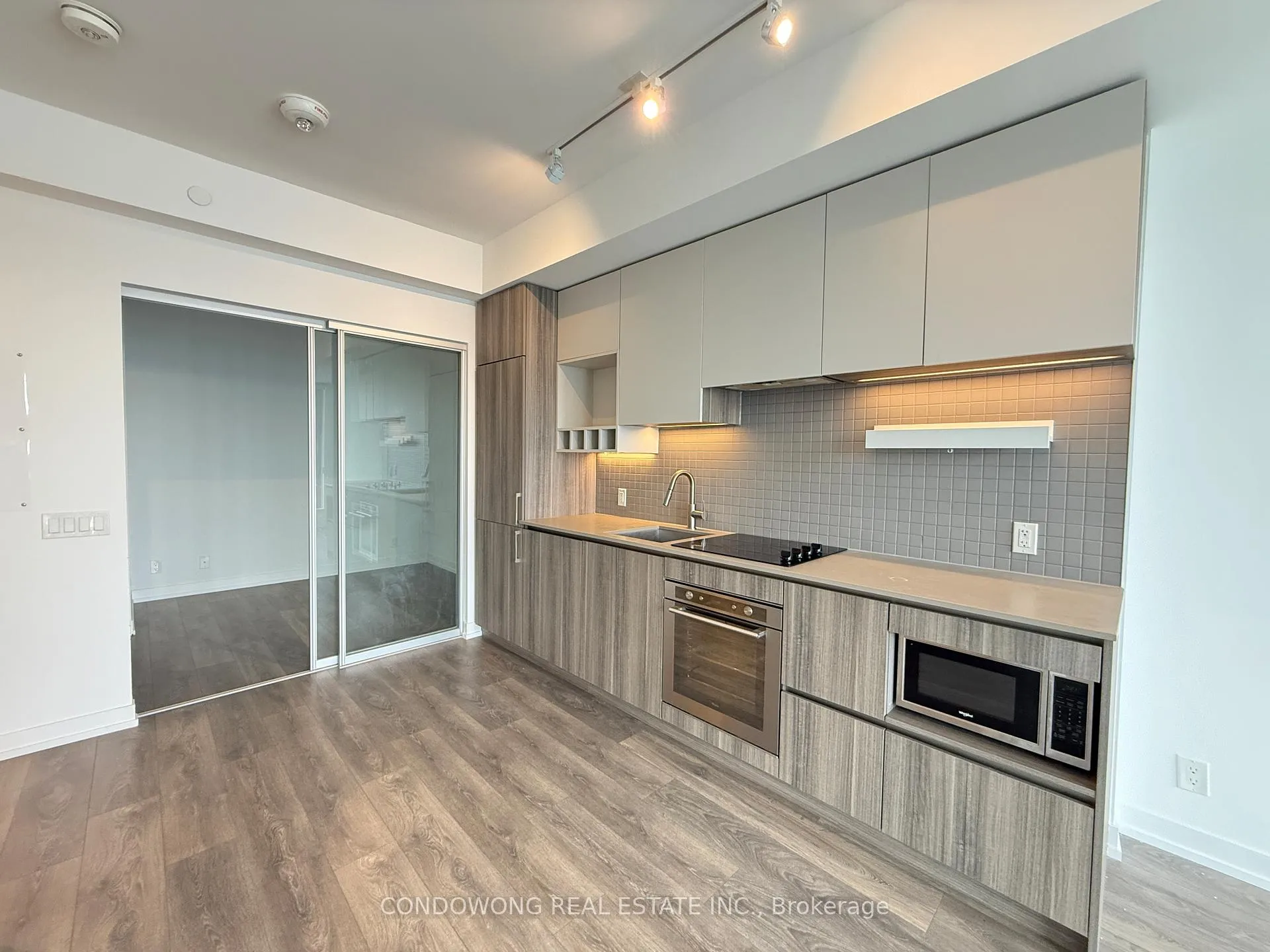 Photo 4 of Unit 2508, 5 Buttermill Avenue, Vaughan, Vaughan Corporate Centre — HOMEH