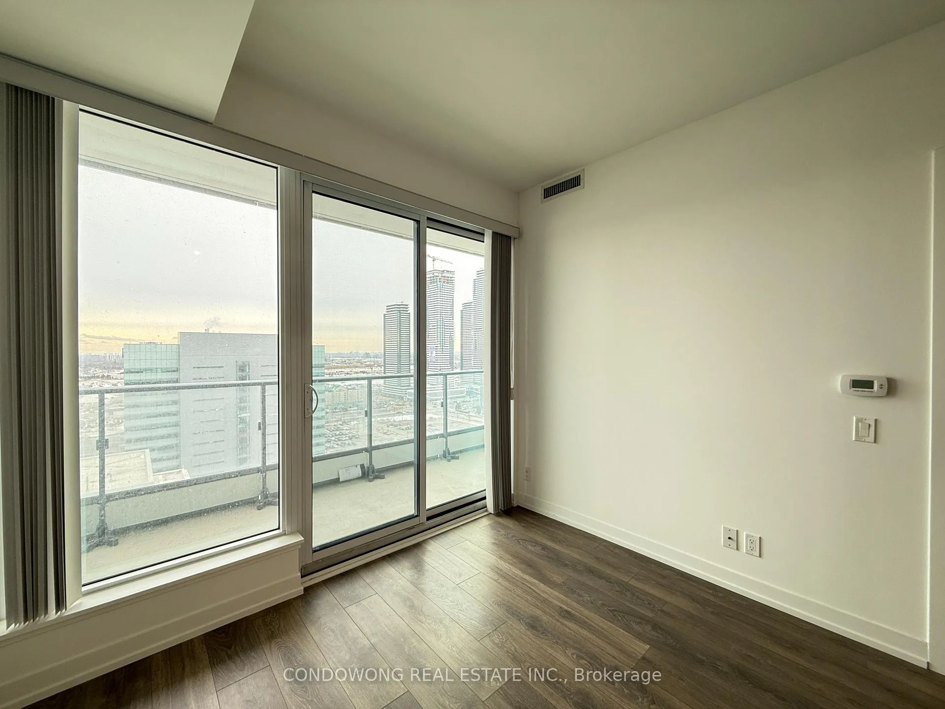 Photo 6 of Unit 2508, 5 Buttermill Avenue, Vaughan, Vaughan Corporate Centre — HOMEH