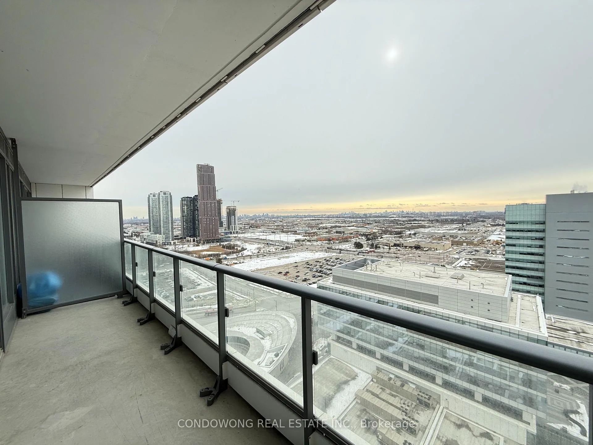 Photo 15 of Unit 2508, 5 Buttermill Avenue, Vaughan, Vaughan Corporate Centre — HOMEH