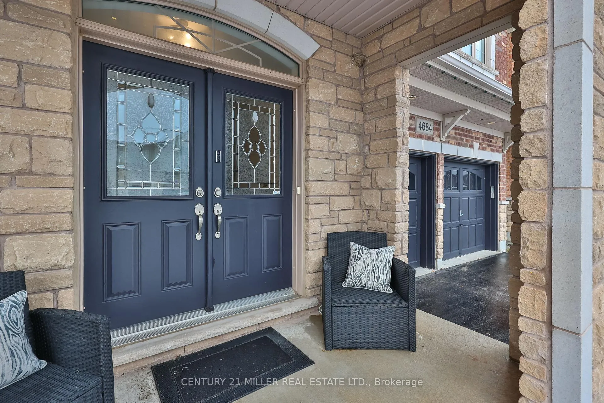 Photo 2 of 4684 Ray Lane, Burlington, Alton — HOMEH