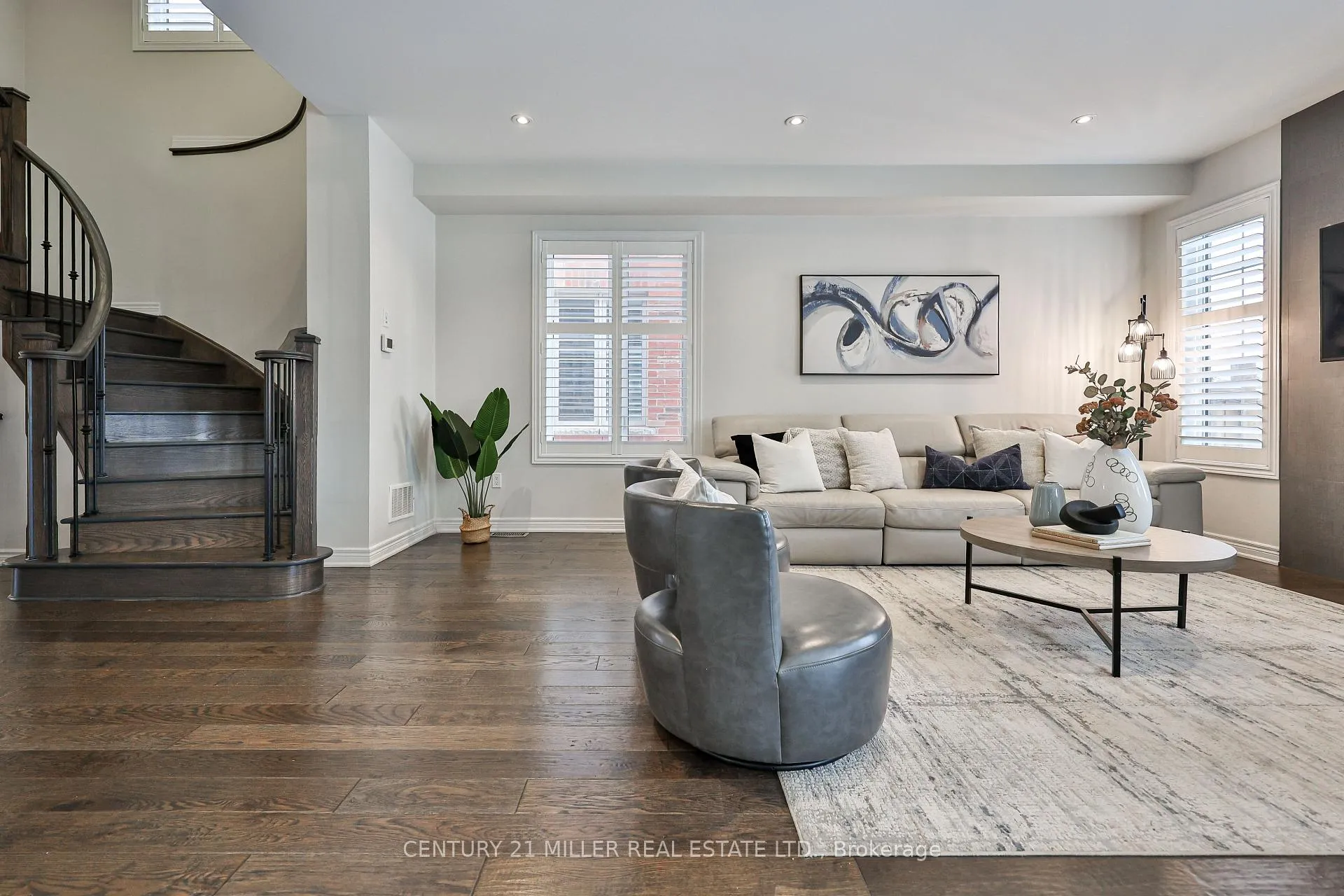 Photo 7 of 4684 Ray Lane, Burlington, Alton — HOMEH