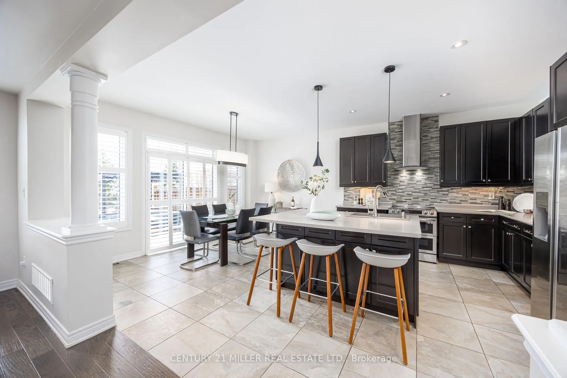 Photo 12 of 4684 Ray Lane, Burlington, Alton — HOMEH