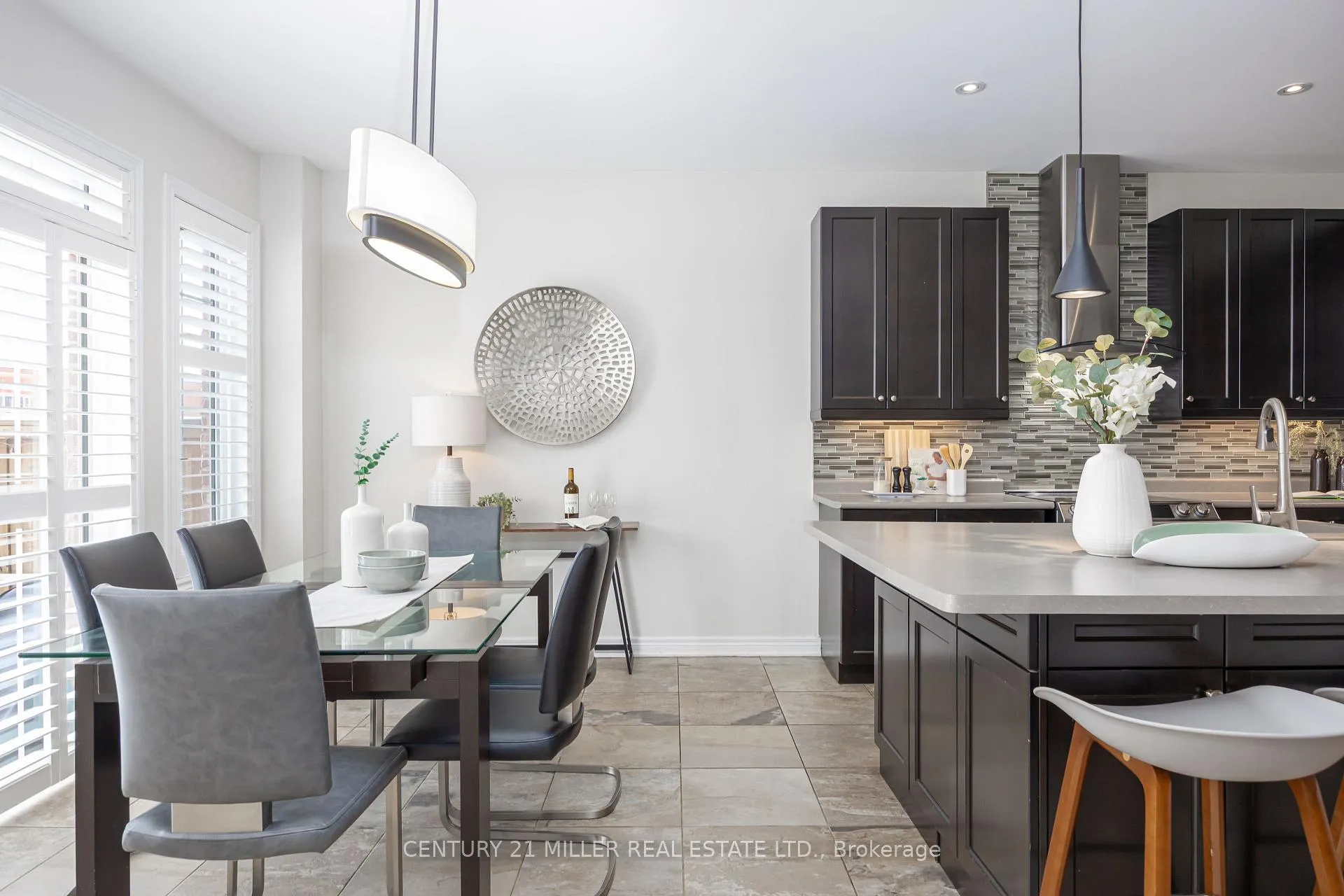 Photo 16 of 4684 Ray Lane, Burlington, Alton — HOMEH