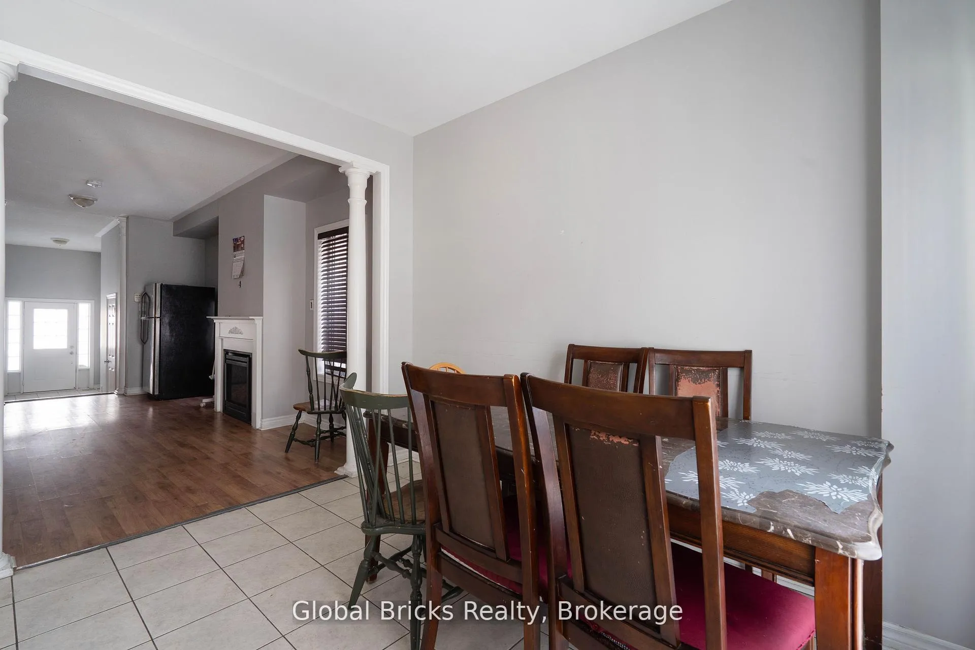 Photo 60 of 10 Dillon Drive, Brampton, Credit Valley — HOMEH