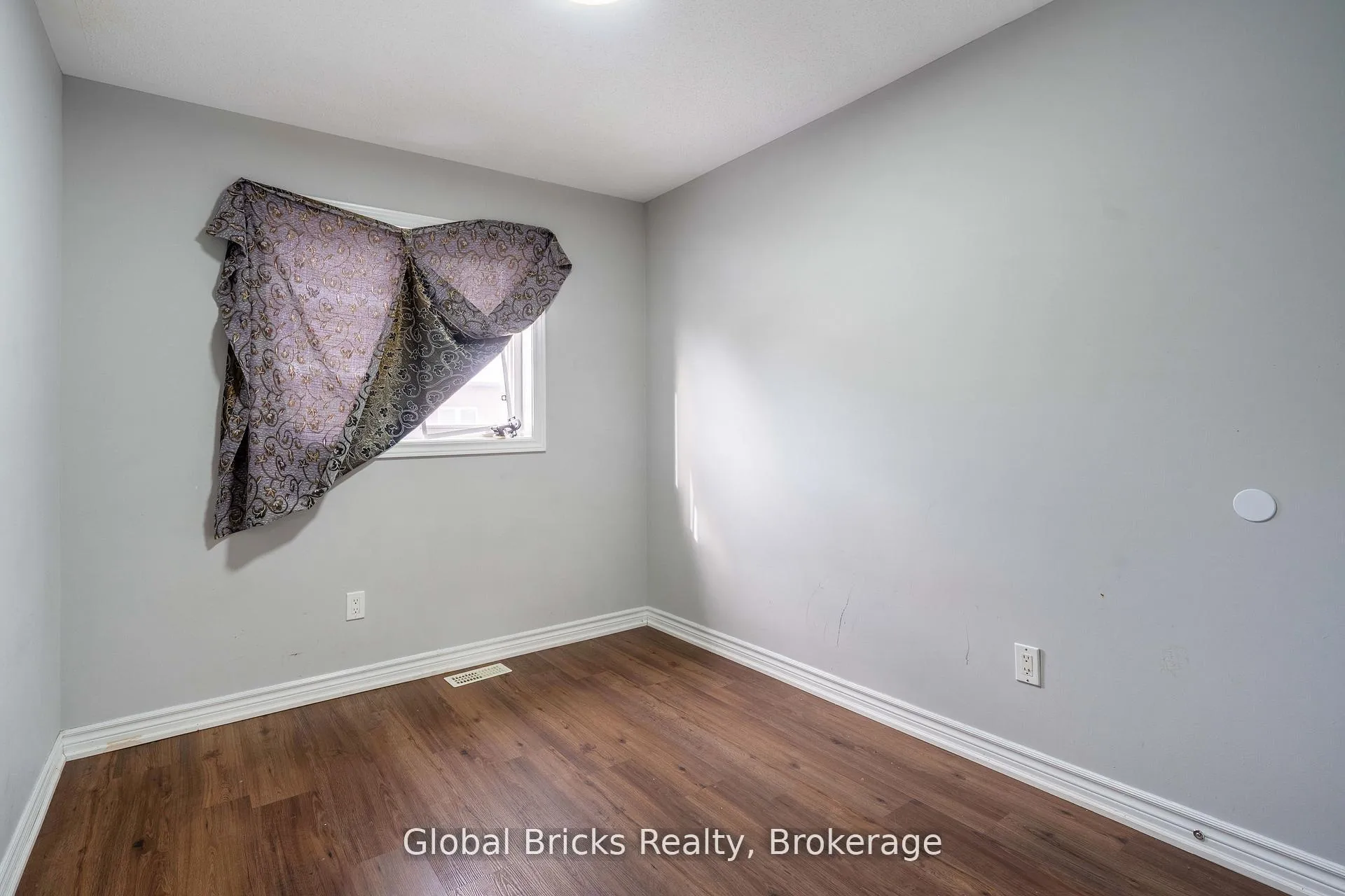 Photo 62 of 10 Dillon Drive, Brampton, Credit Valley — HOMEH