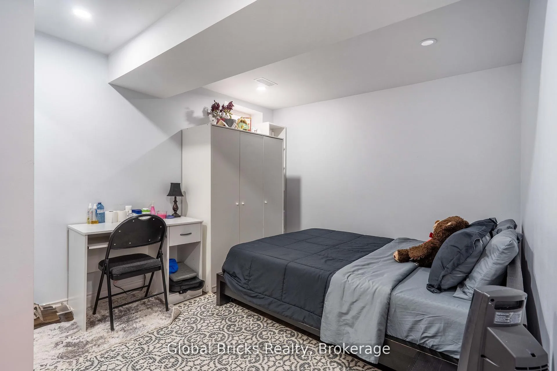 Photo 66 of 10 Dillon Drive, Brampton, Credit Valley — HOMEH