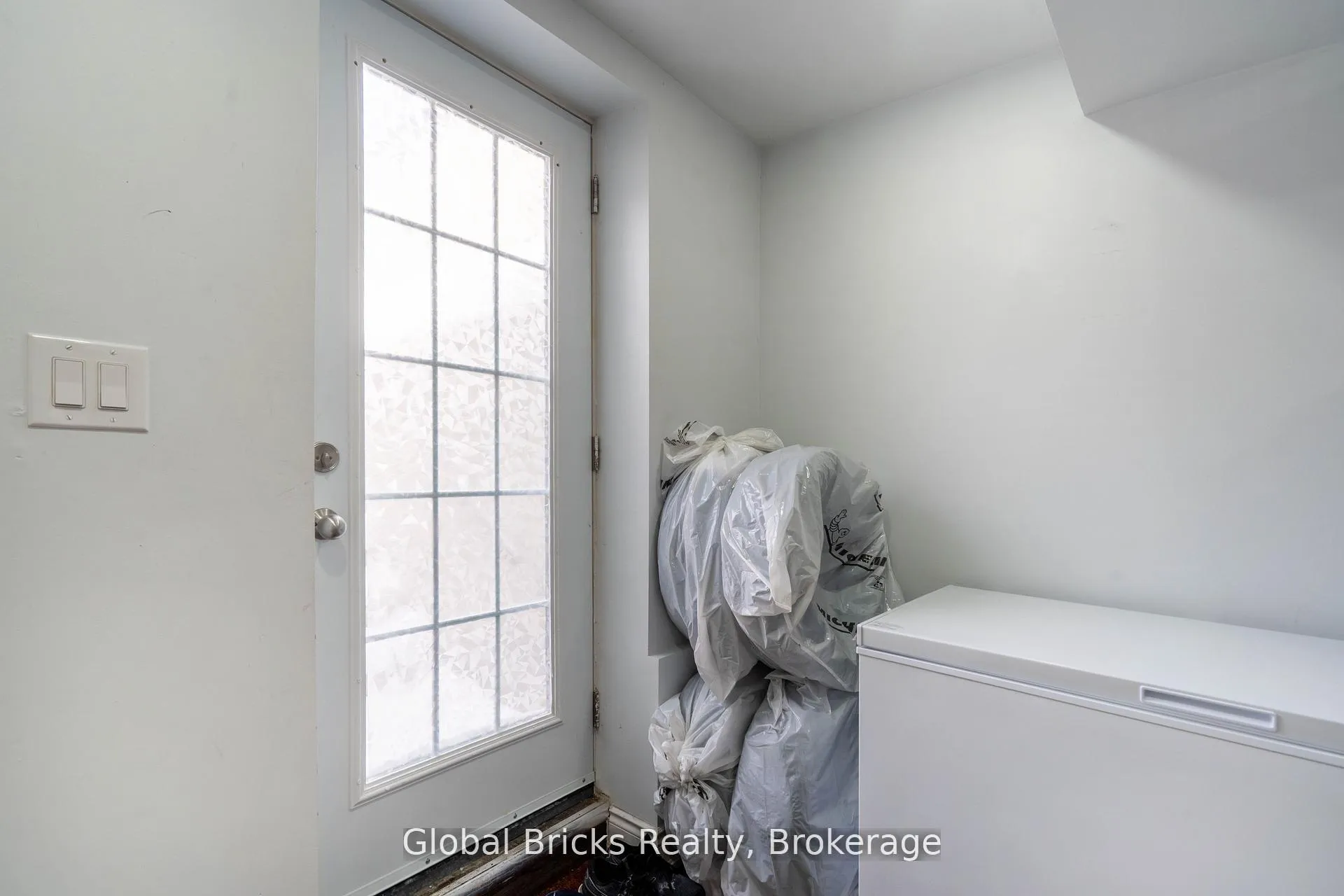 Photo 68 of 10 Dillon Drive, Brampton, Credit Valley — HOMEH