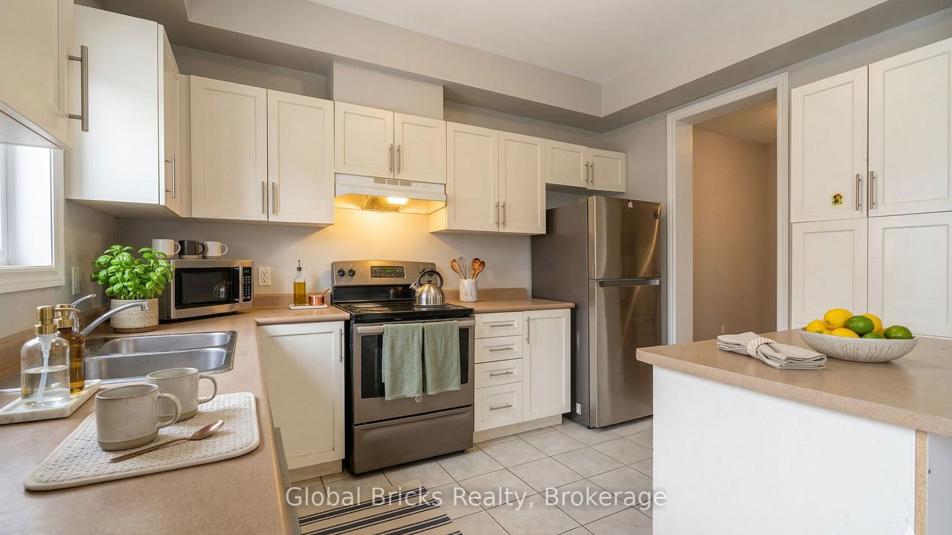 Photo 13 of 10 Dillon Drive, Brampton, Credit Valley — HOMEH