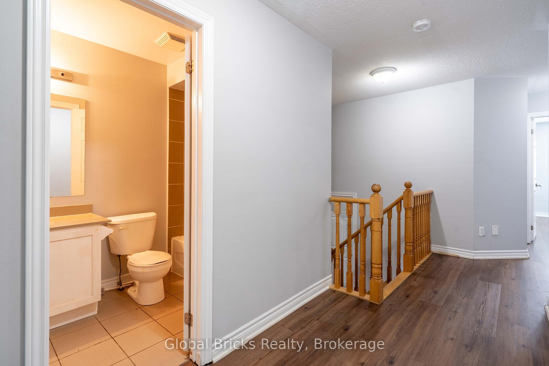 Photo 19 of 10 Dillon Drive, Brampton, Credit Valley — HOMEH