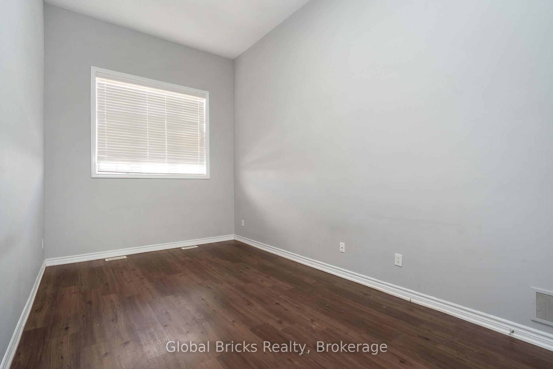 Photo 21 of 10 Dillon Drive, Brampton, Credit Valley — HOMEH