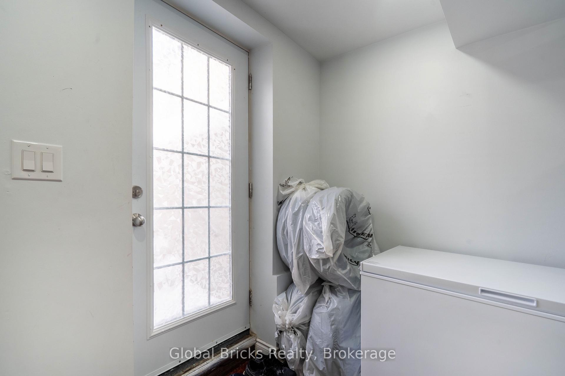Photo 41 of 10 Dillon Drive, Brampton, Credit Valley — HOMEH