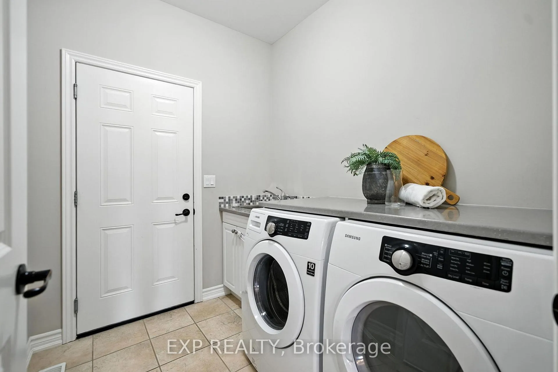 Photo 25 of 231 Rollings Street, Cobourg — HOMEH