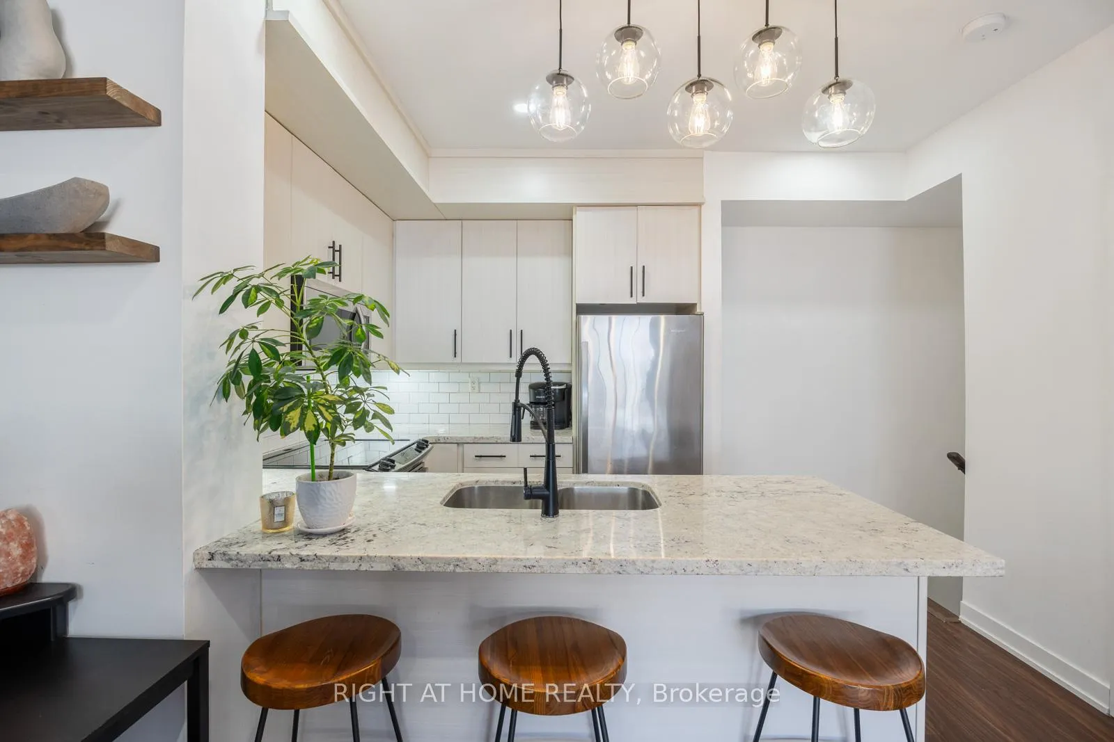 Photo 15 of Unit 117, 2320 Gerrard Street E, Toronto, East End-Danforth — HOMEH
