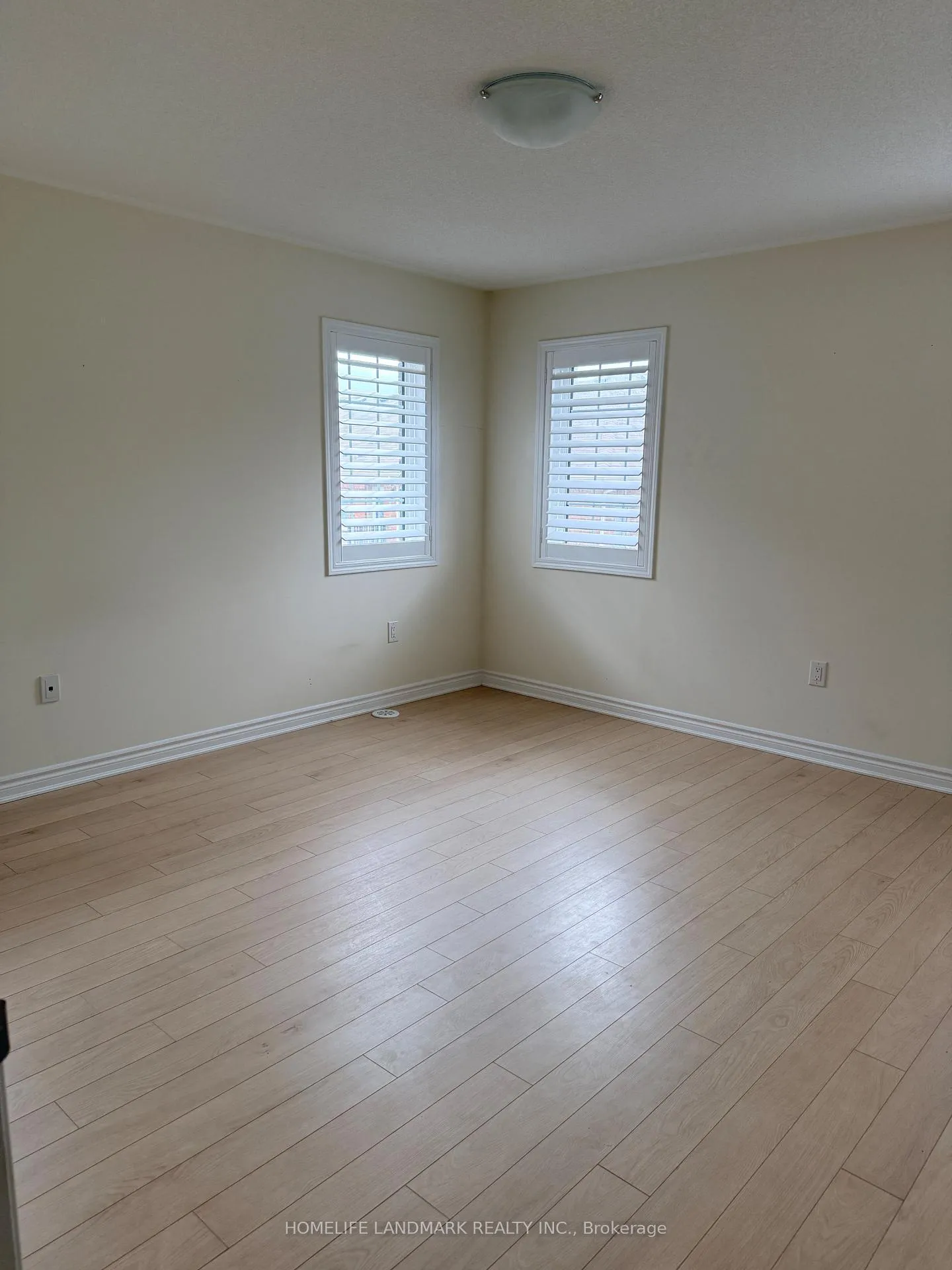 Photo 11 of 24 Windflower Way, Whitby, Rural Whitby — HOMEH
