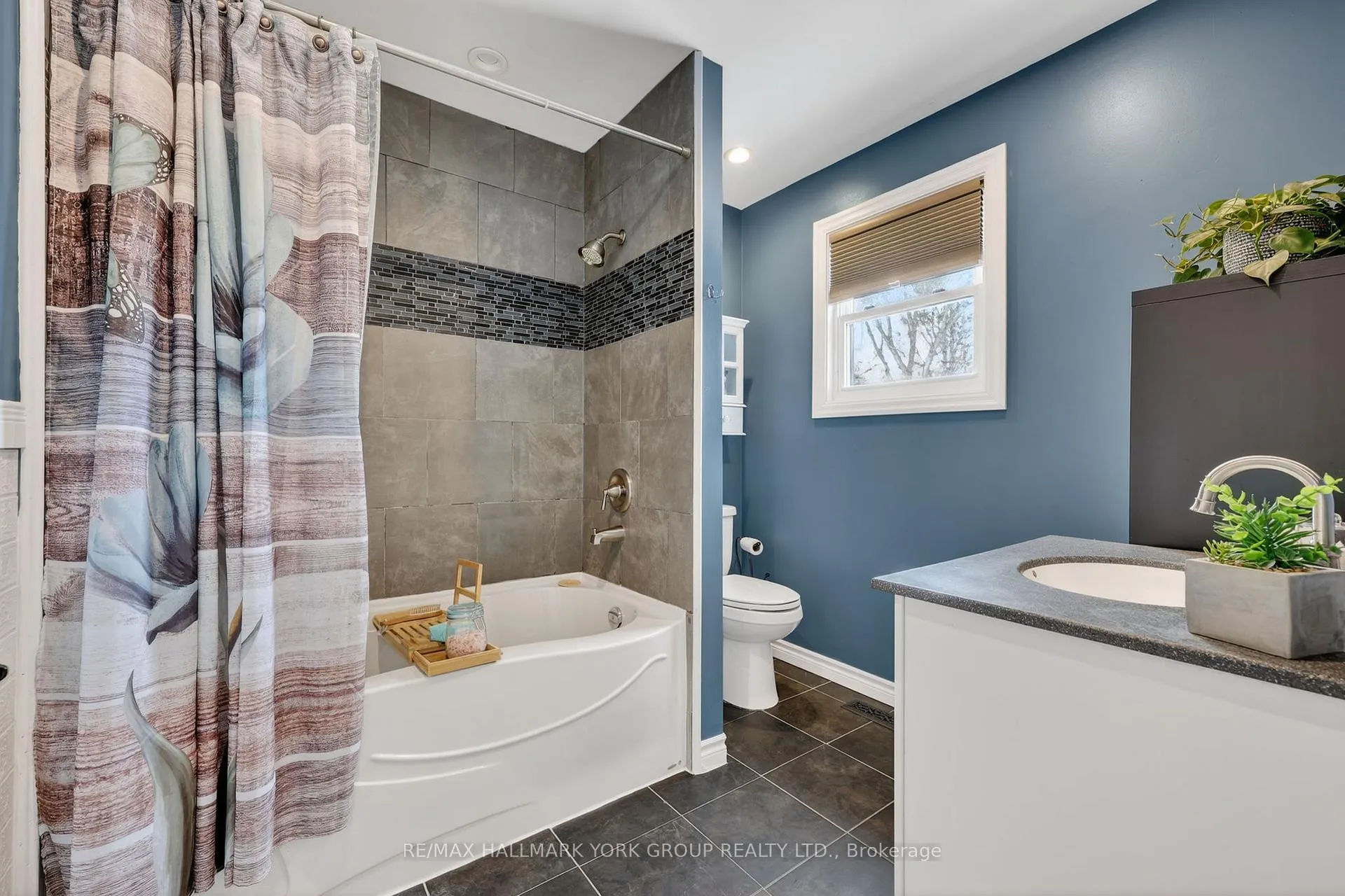 Photo 22 of 1896 Ashwood Avenue, Innisfil, Alcona — HOMEH