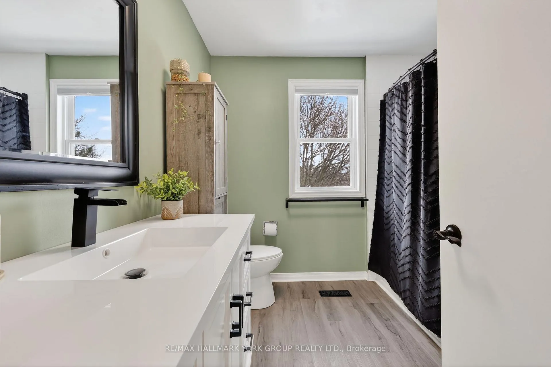 Photo 29 of 1896 Ashwood Avenue, Innisfil, Alcona — HOMEH