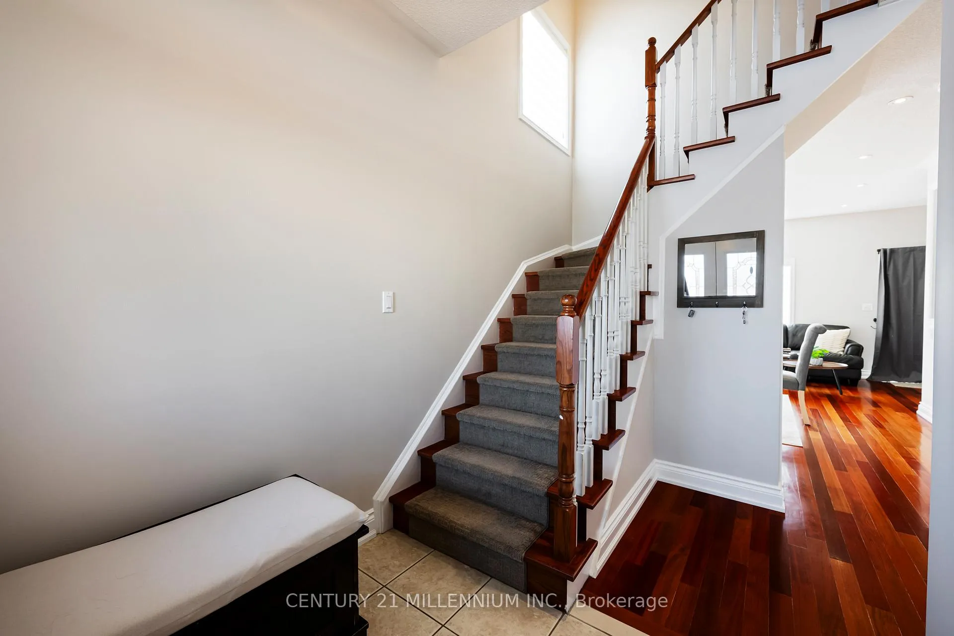 Photo 8 of 42 Rubysilver Drive, Brampton, Vales of Castlemore — HOMEH