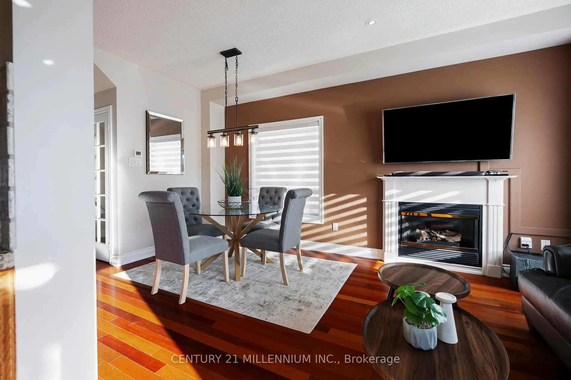 Photo 17 of 42 Rubysilver Drive, Brampton, Vales of Castlemore — HOMEH