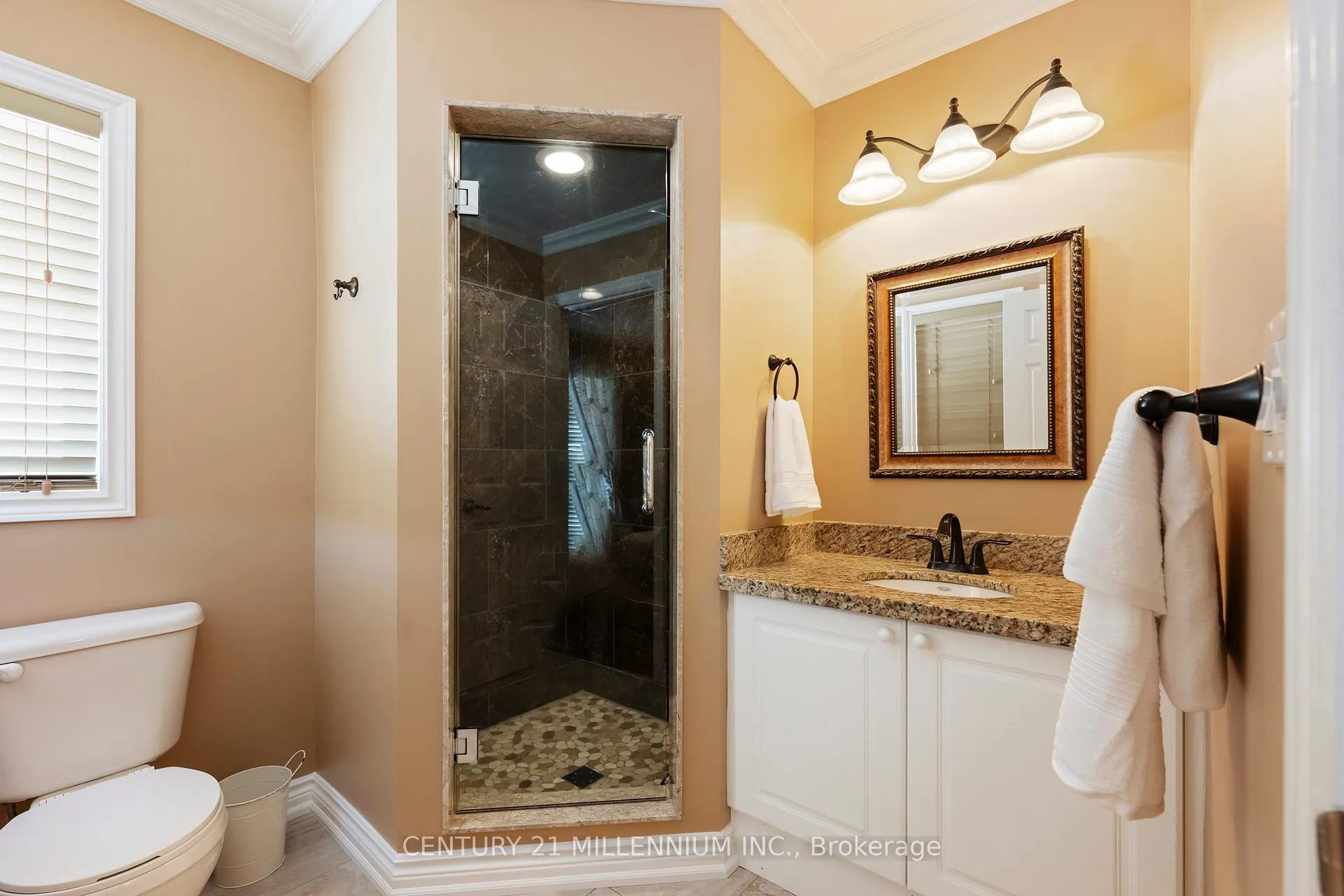 Photo 33 of 42 Rubysilver Drive, Brampton, Vales of Castlemore — HOMEH