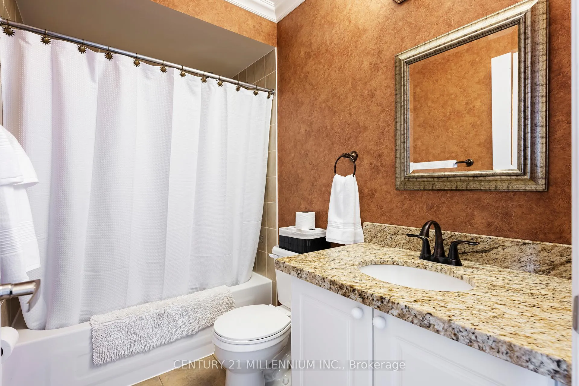 Photo 35 of 42 Rubysilver Drive, Brampton, Vales of Castlemore — HOMEH
