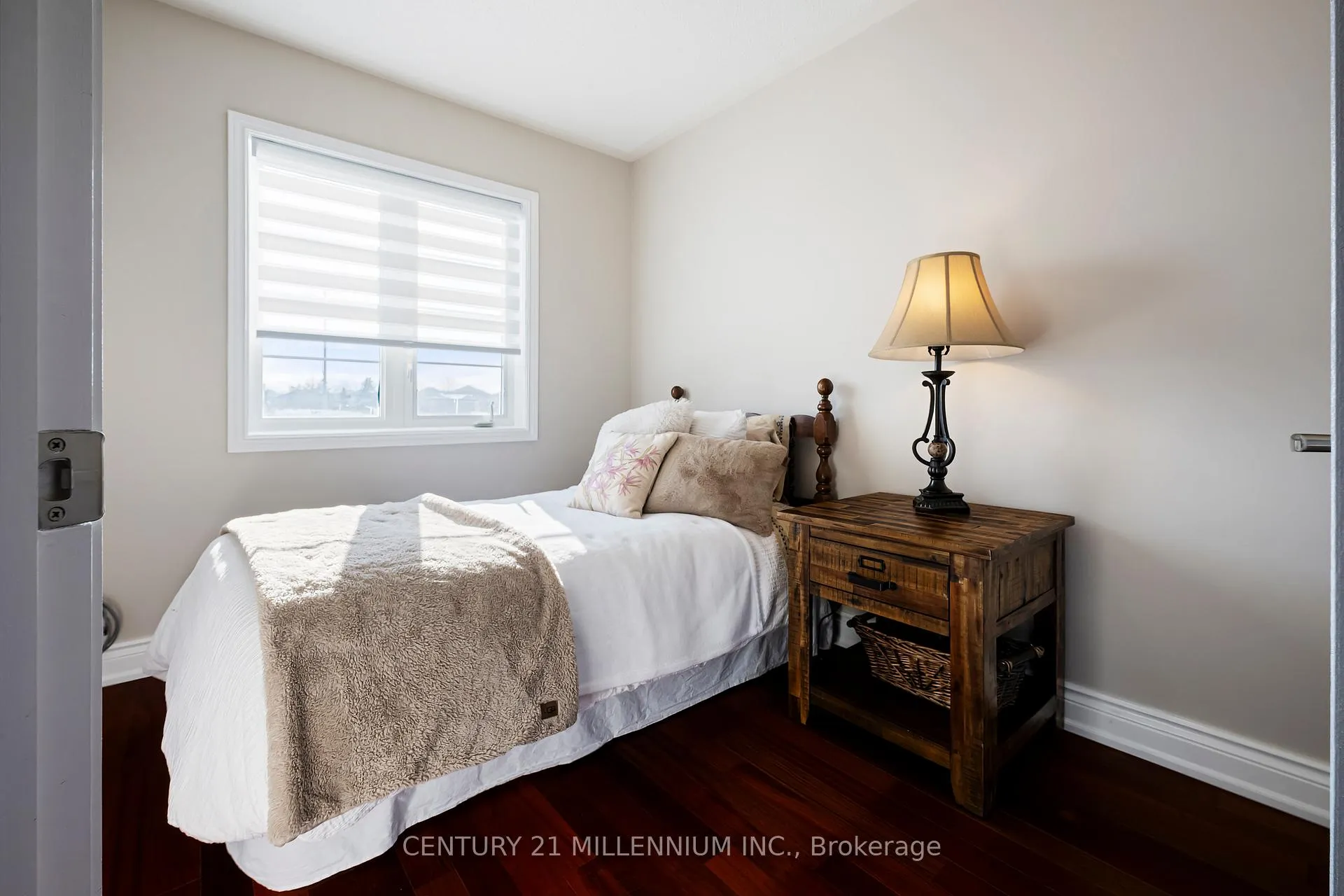 Photo 40 of 42 Rubysilver Drive, Brampton, Vales of Castlemore — HOMEH