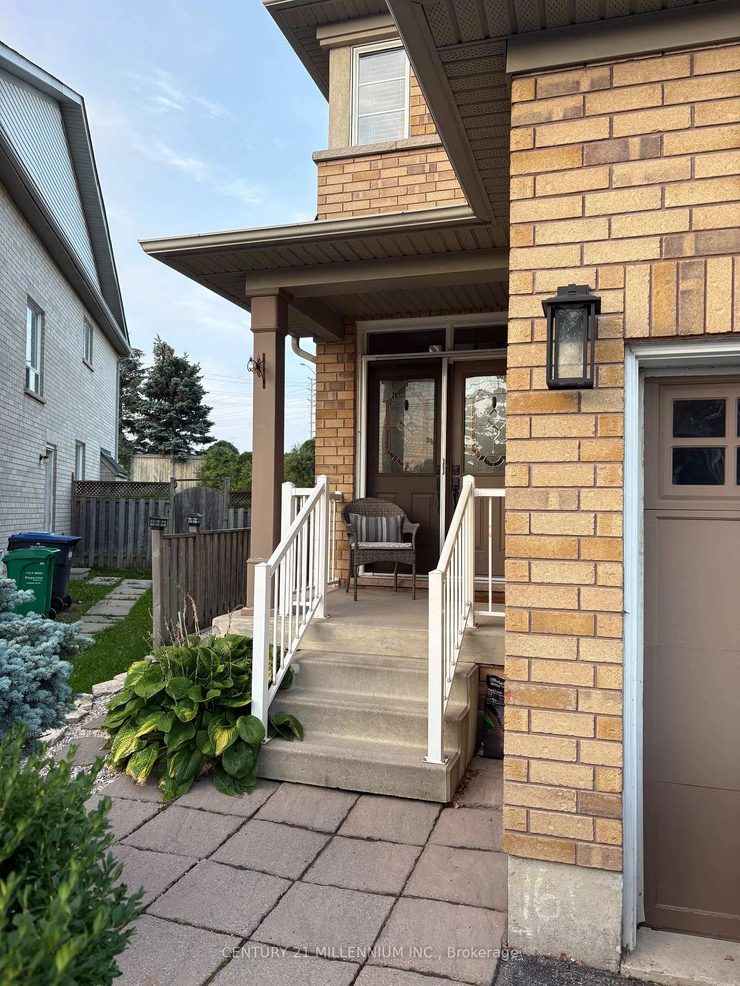 Photo 6 of 42 Rubysilver Drive, Brampton, Vales of Castlemore — HOMEH