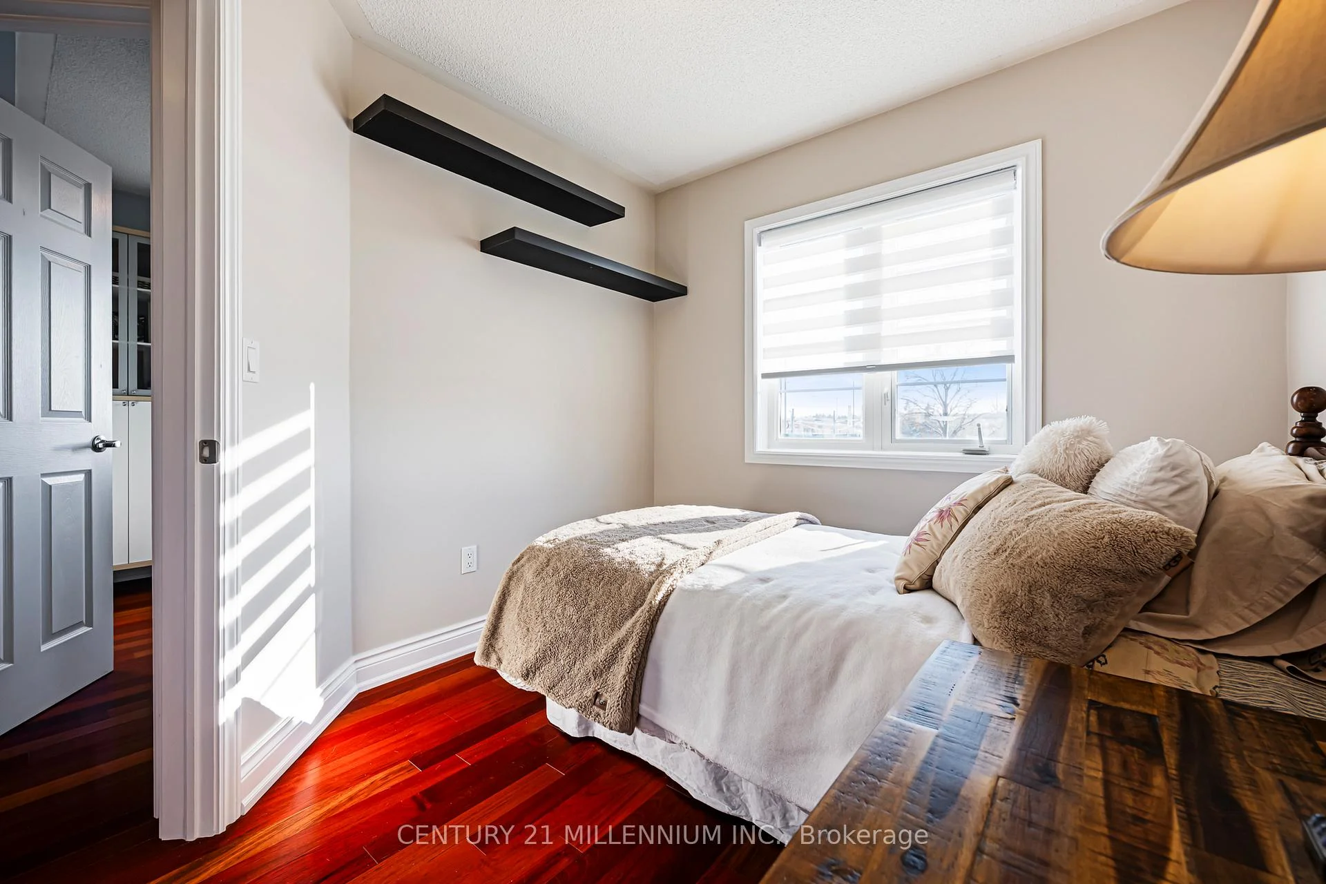 Photo 43 of 42 Rubysilver Drive, Brampton, Vales of Castlemore — HOMEH