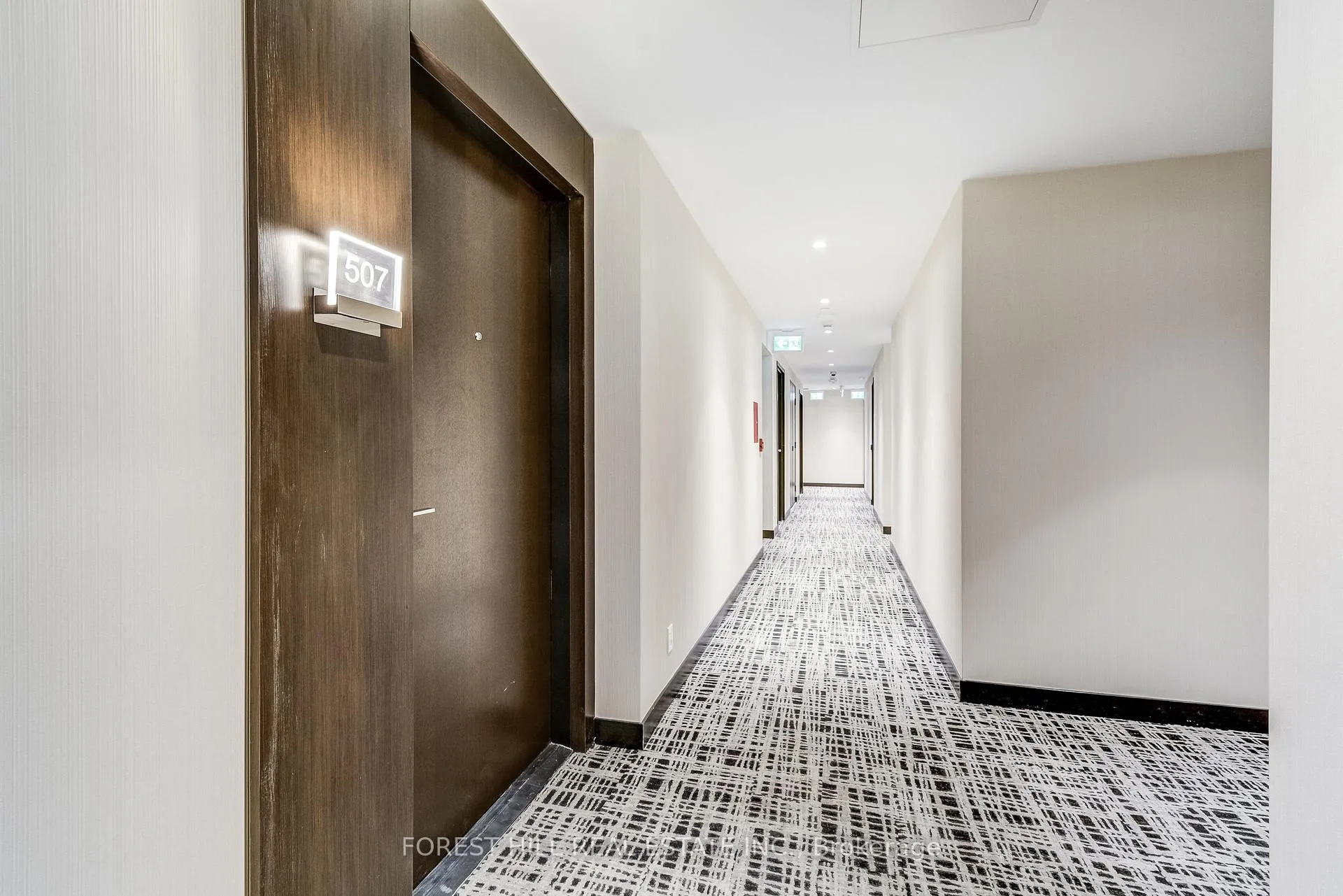Photo 9 of Unit 4301, 2221 Yonge Street, Toronto, Mount Pleasant West — HOMEH