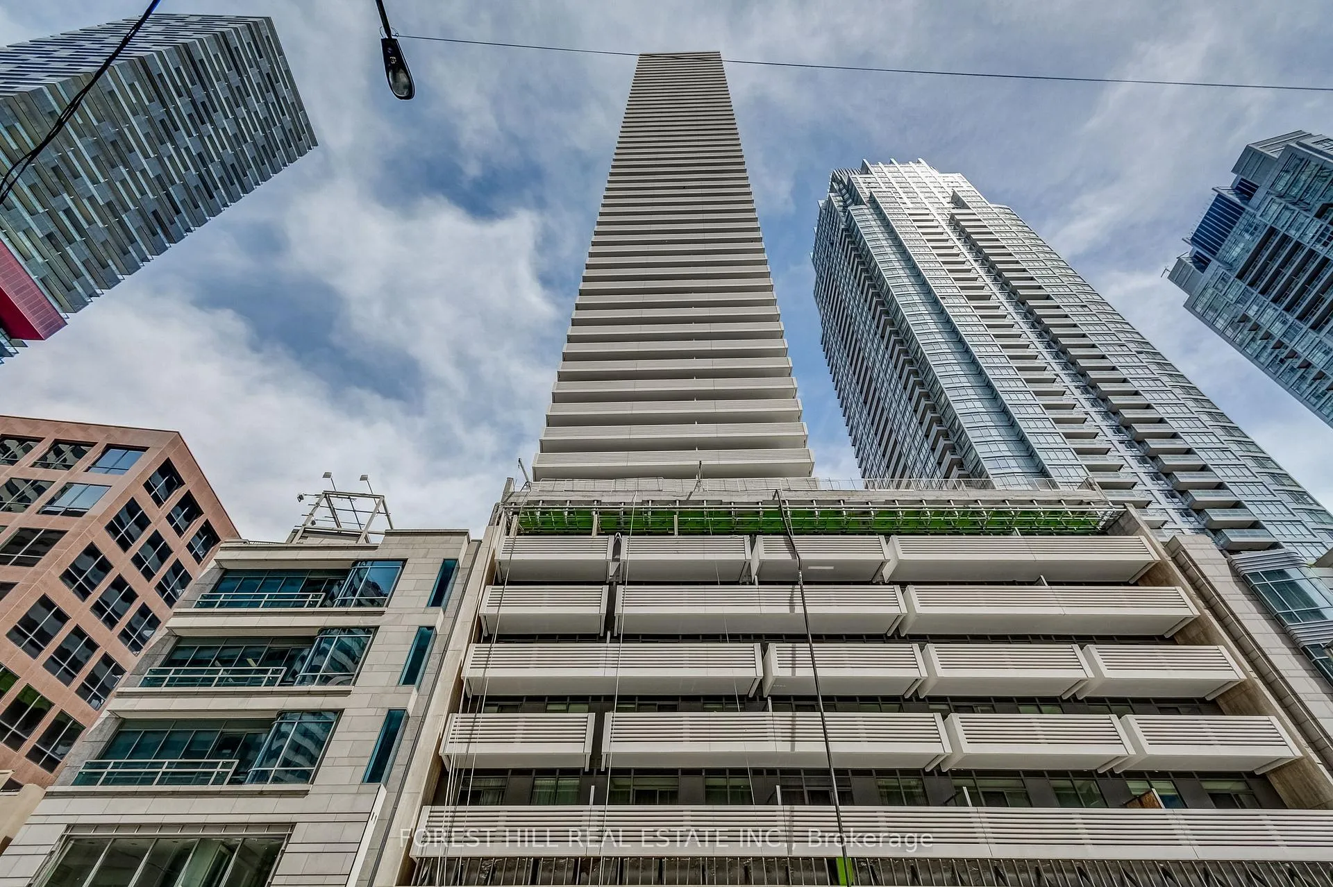 Photo 13 of Unit 4301, 2221 Yonge Street, Toronto, Mount Pleasant West — HOMEH