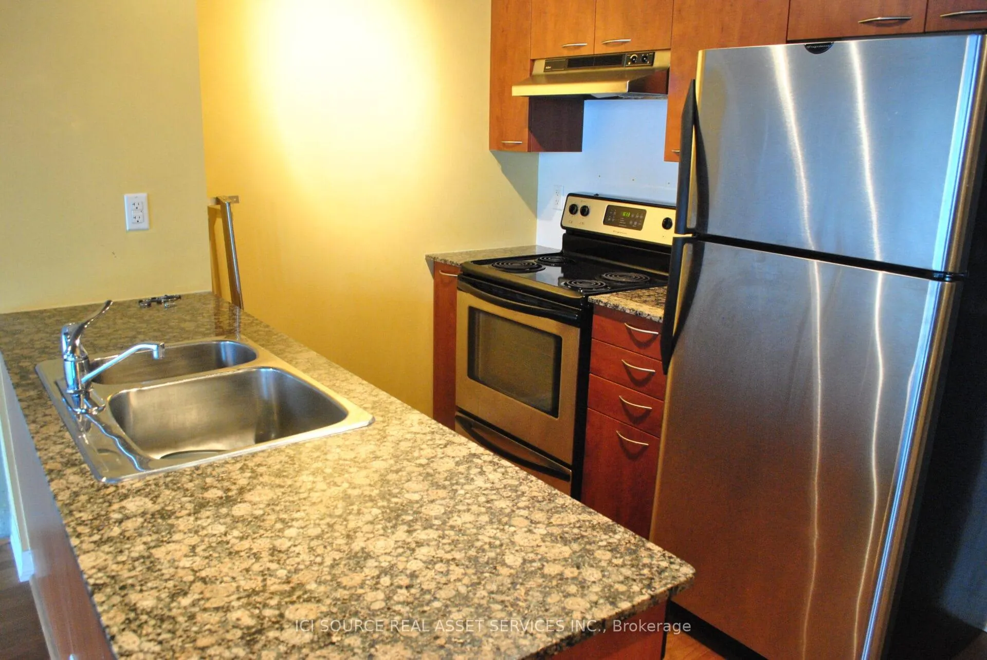 Photo 6 of Unit 902, 22 Wellesley Street E, Toronto, Church-Yonge Corridor — HOMEH