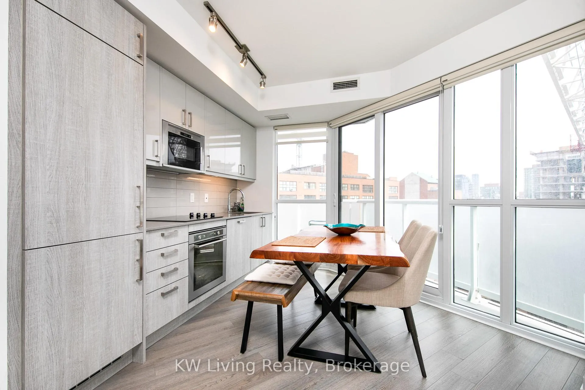 Photo 2 of Unit 804, 77 Mutual Street, Toronto, Church-Yonge Corridor — HOMEH