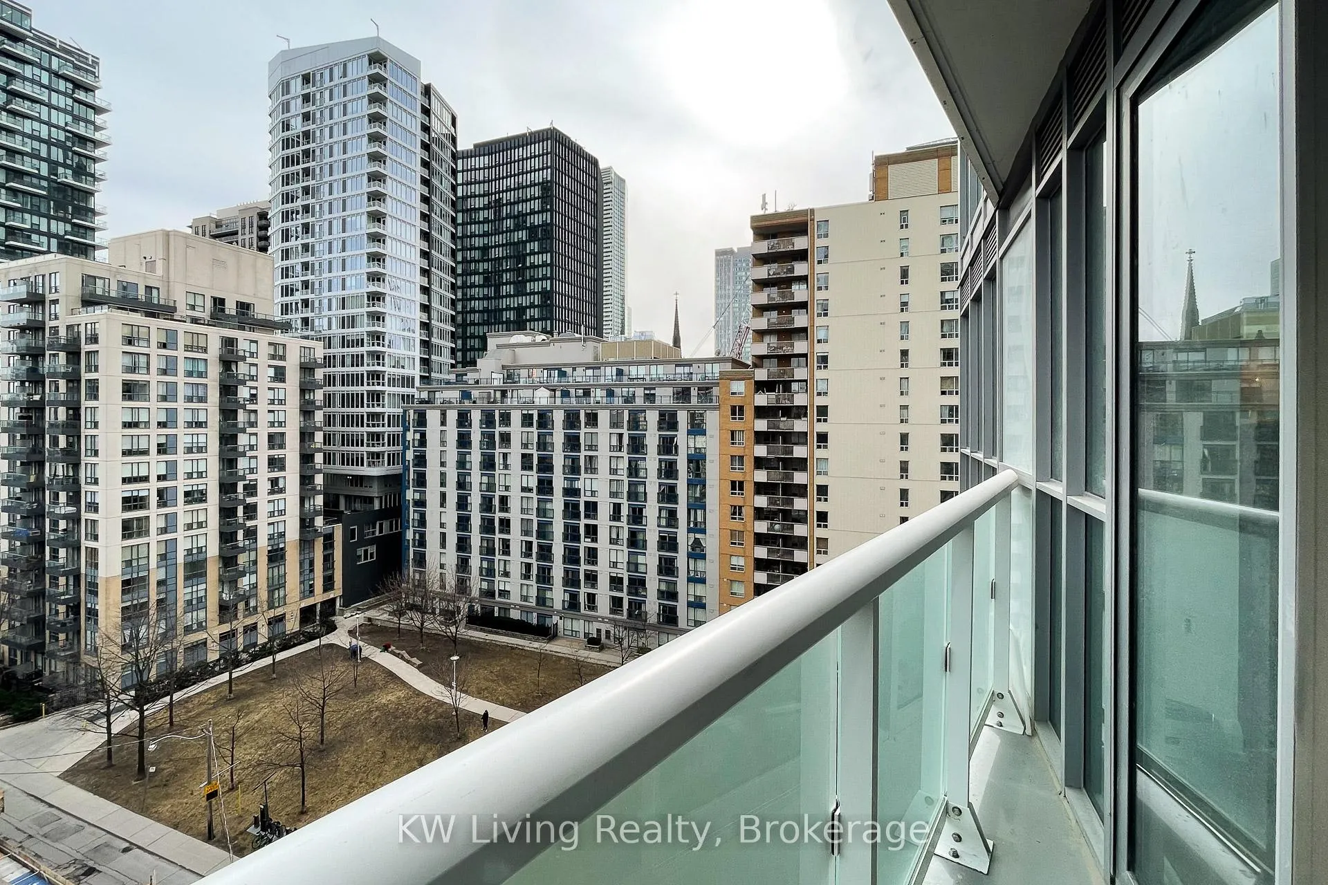 Photo 27 of Unit 804, 77 Mutual Street, Toronto, Church-Yonge Corridor — HOMEH