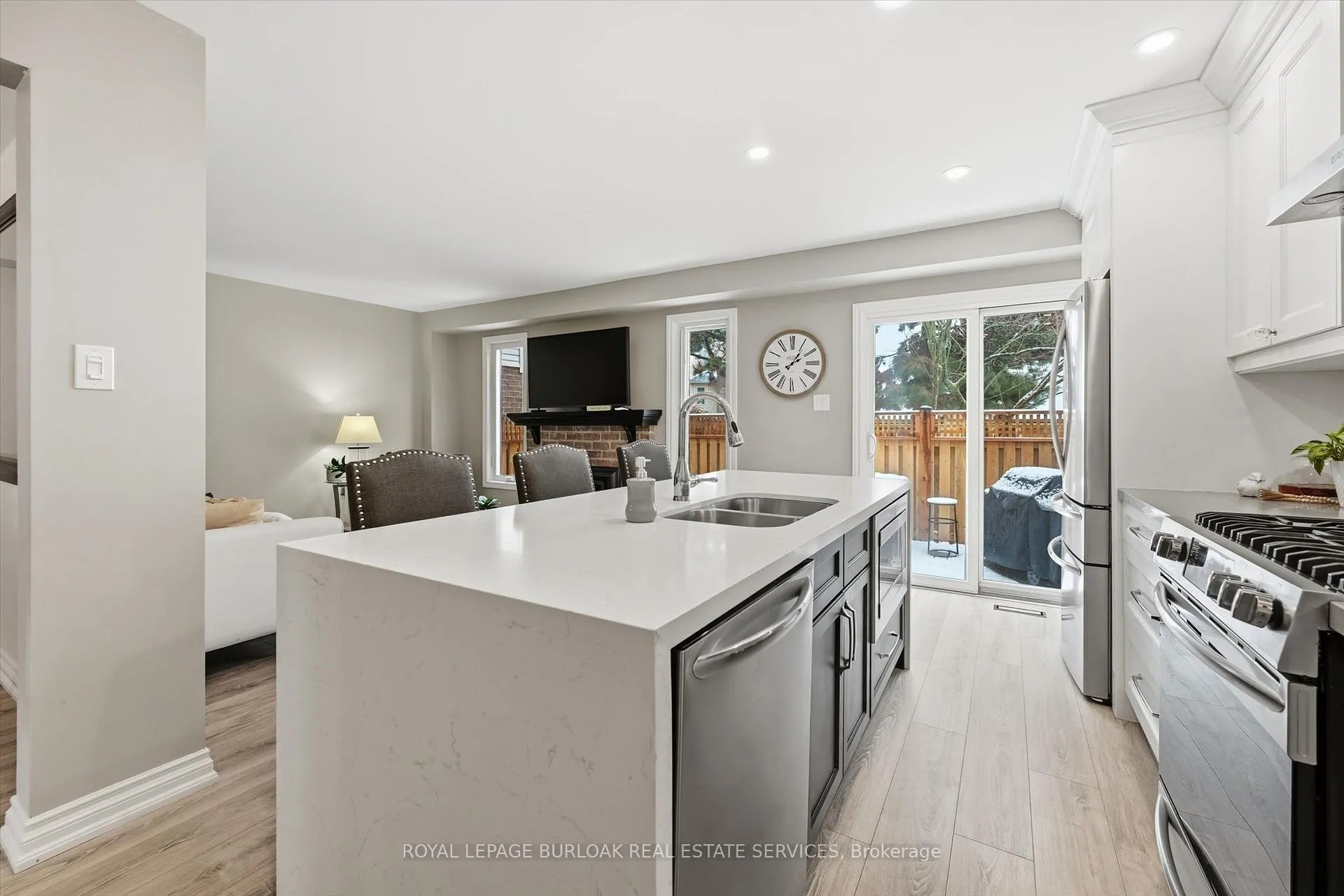 Photo 14 of Unit 38, 5255 Lakeshore Road, Burlington, Appleby — HOMEH