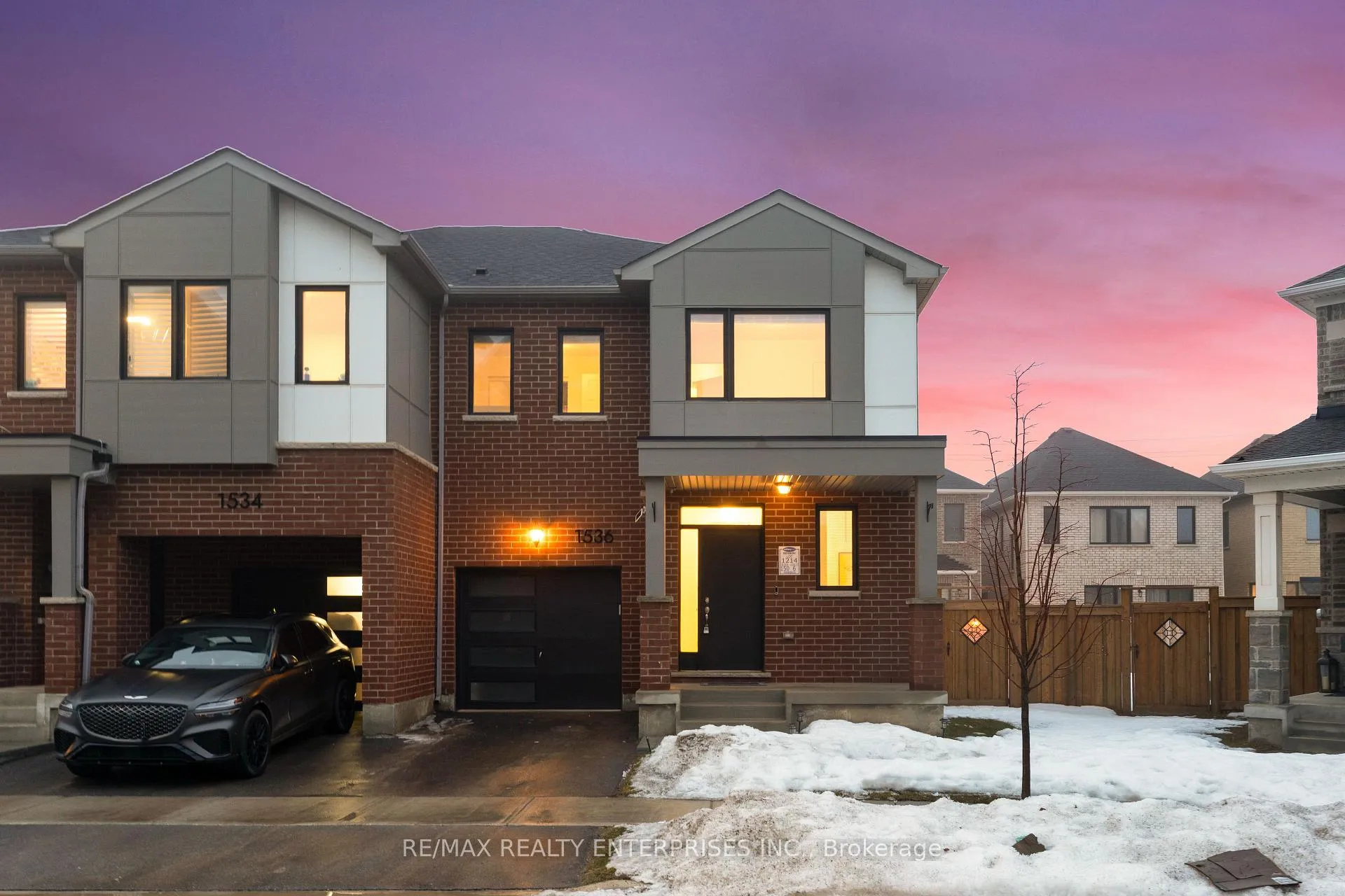 Front of 1536 Moira Crescent