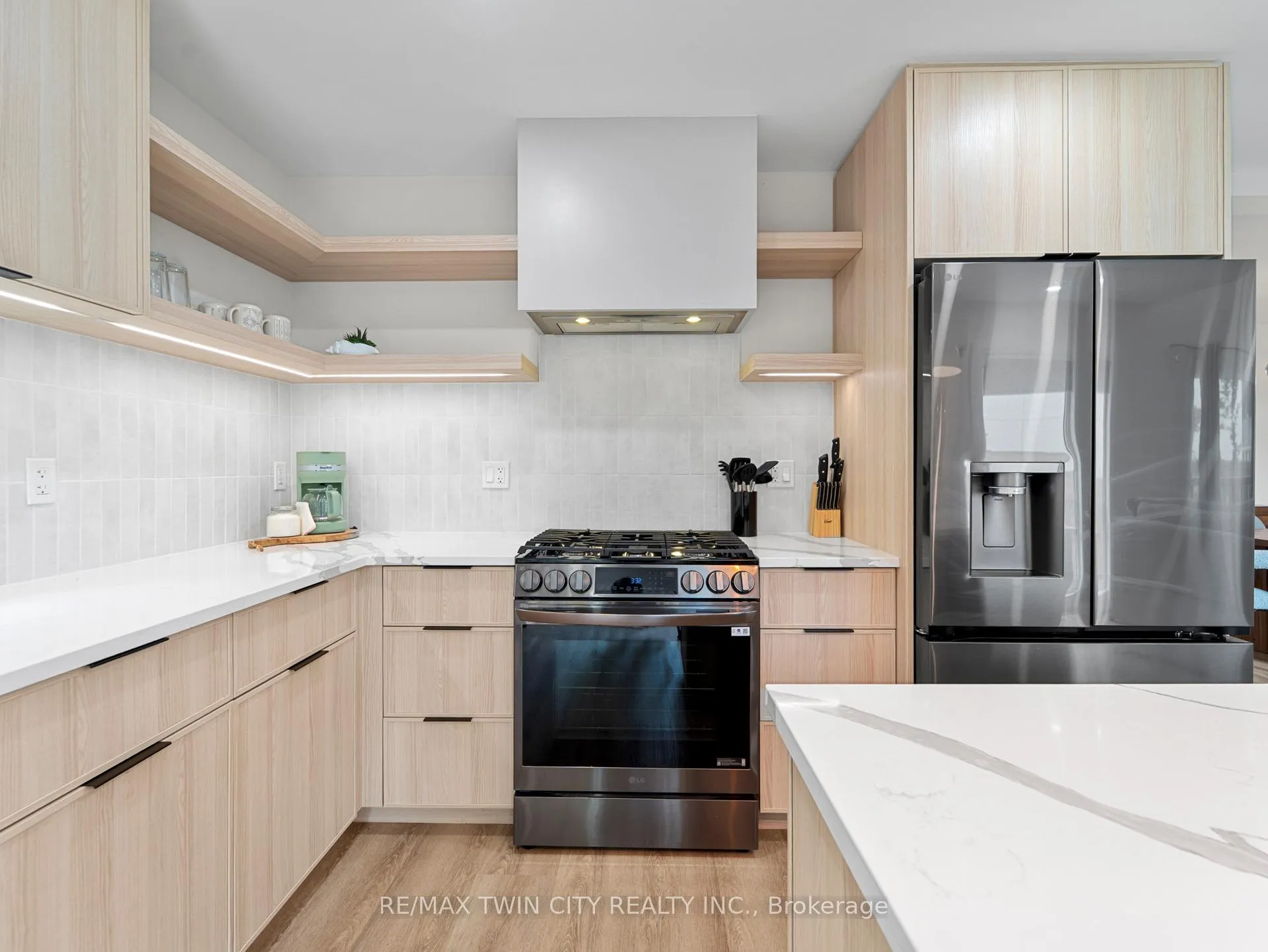 Photo 3 of 55 Centre Street, Lambton Shores, Grand Bend — HOMEH