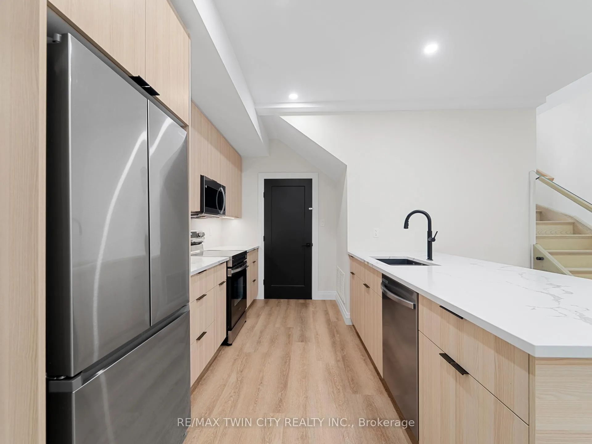 Photo 34 of 55 Centre Street, Lambton Shores, Grand Bend — HOMEH