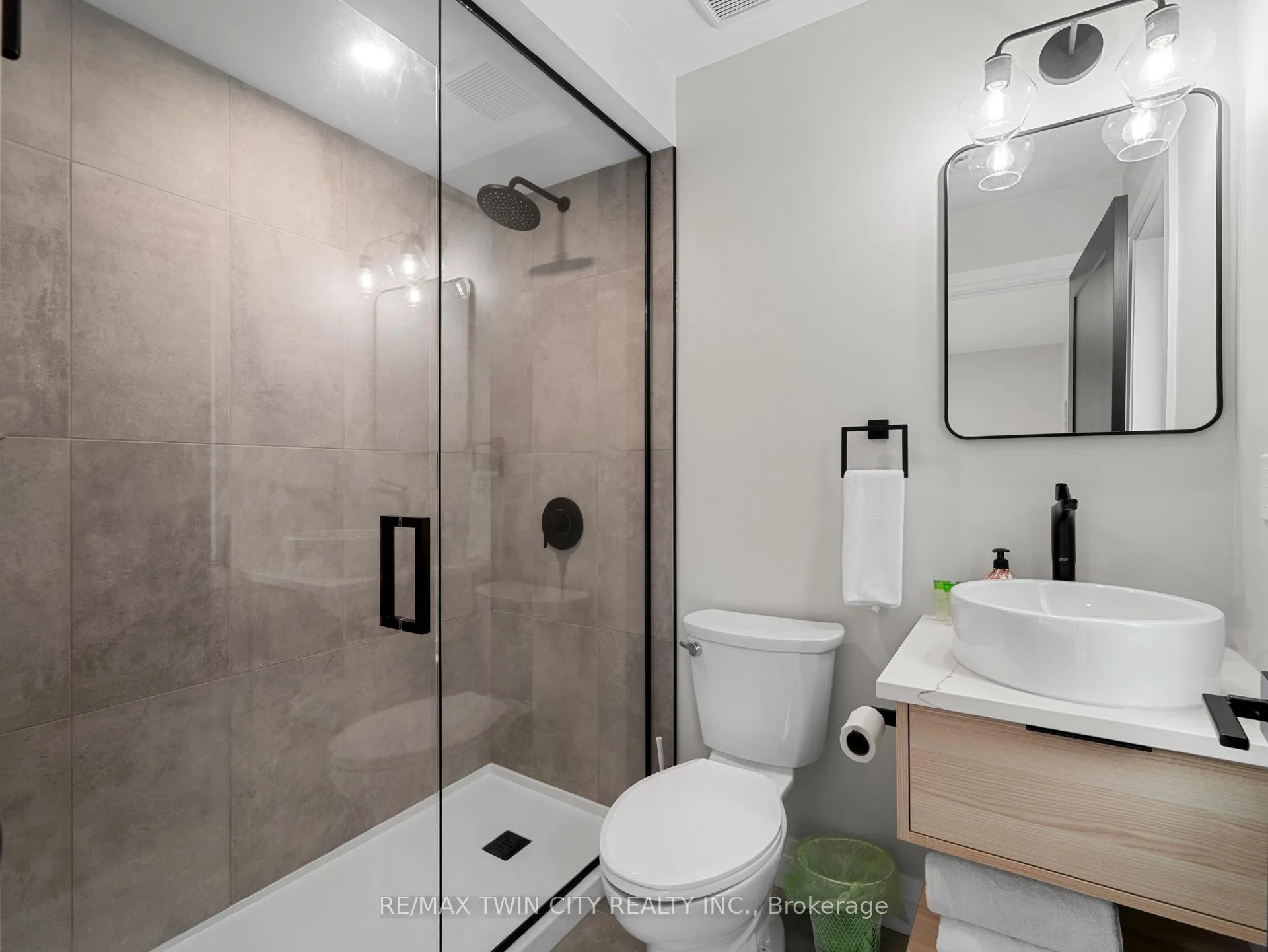 Photo 37 of 55 Centre Street, Lambton Shores, Grand Bend — HOMEH
