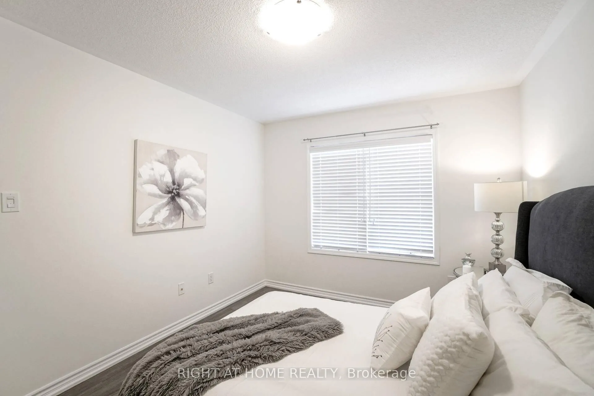 Photo 21 of 277 Casson Point, Milton, Ford — HOMEH