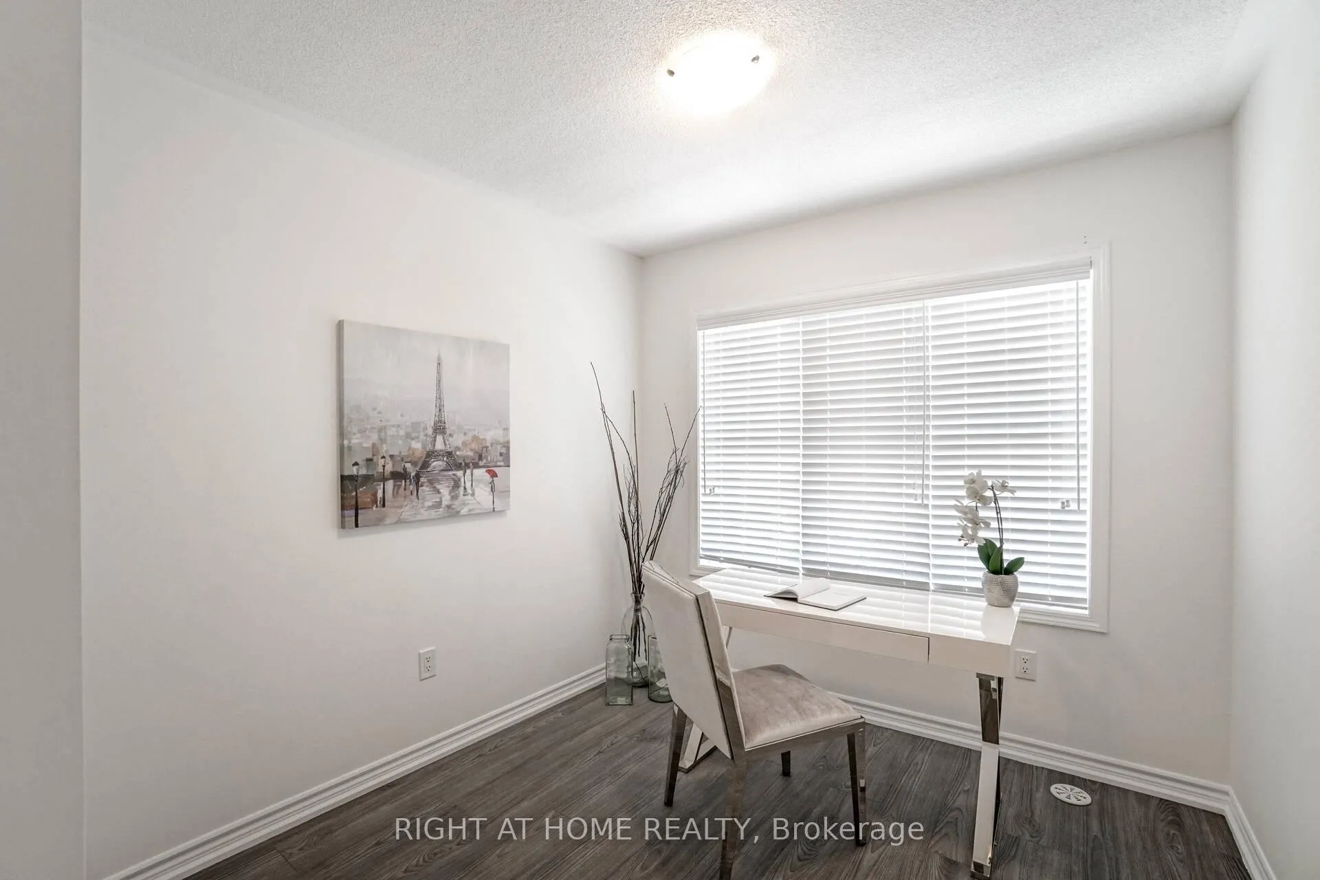 Photo 24 of 277 Casson Point, Milton, Ford — HOMEH