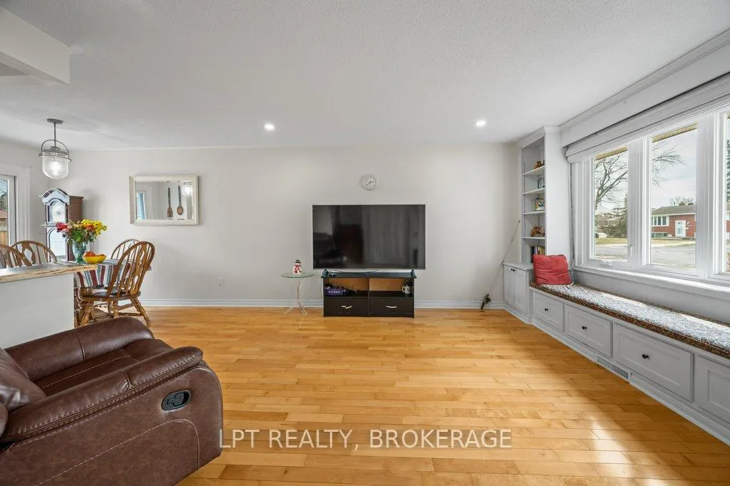 Photo 7 of 418 Knightsbridge Road, Kingston, City Southwest — HOMEH