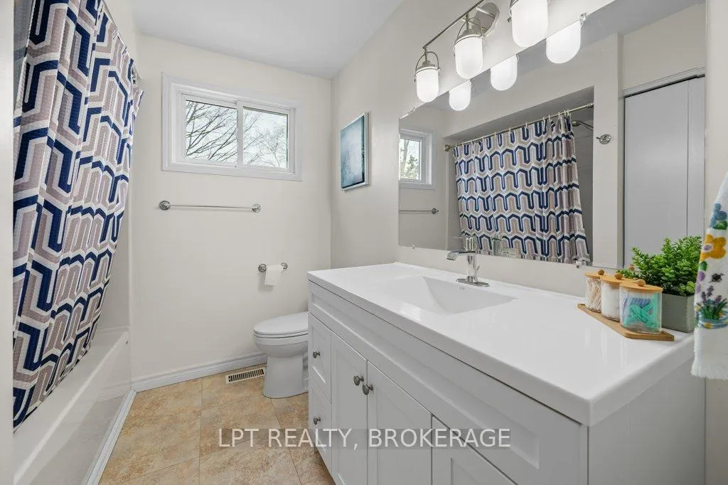 Photo 20 of 418 Knightsbridge Road, Kingston, City Southwest — HOMEH
