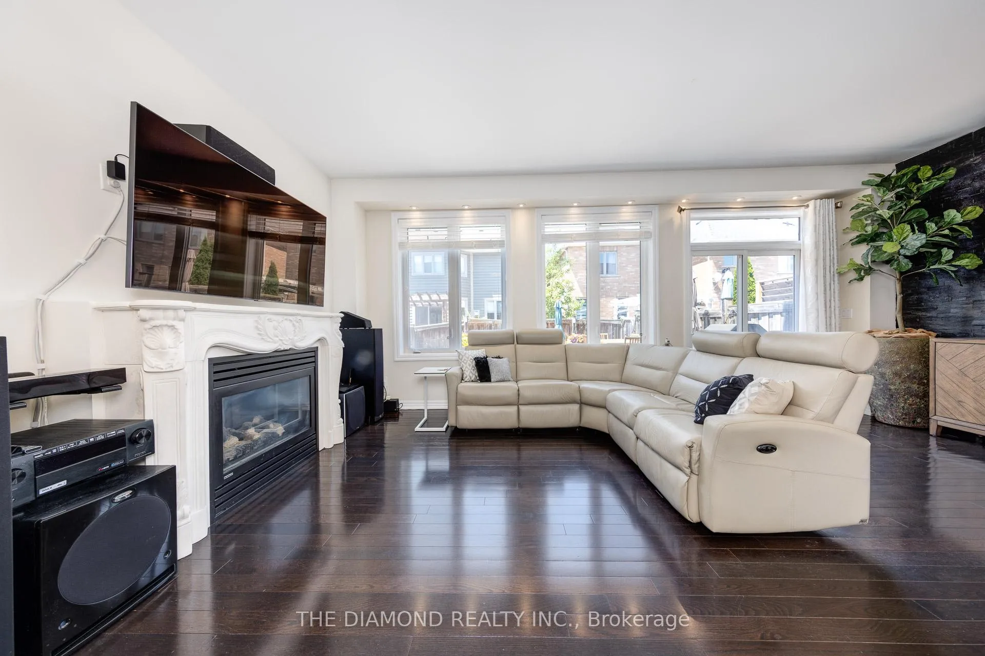 Photo 14 of 21 Aird Court, Milton, Scott — HOMEH