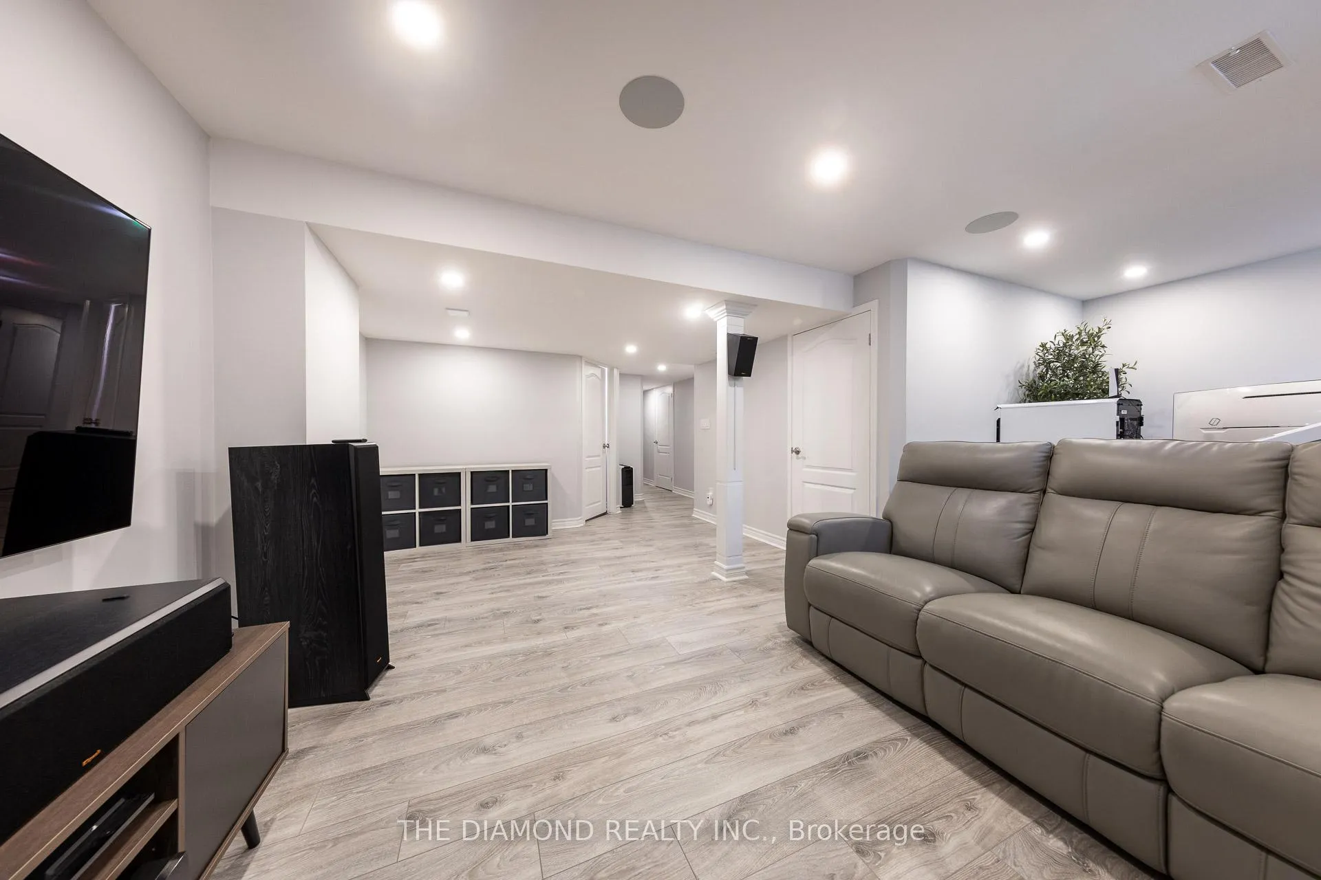 Photo 38 of 21 Aird Court, Milton, Scott — HOMEH