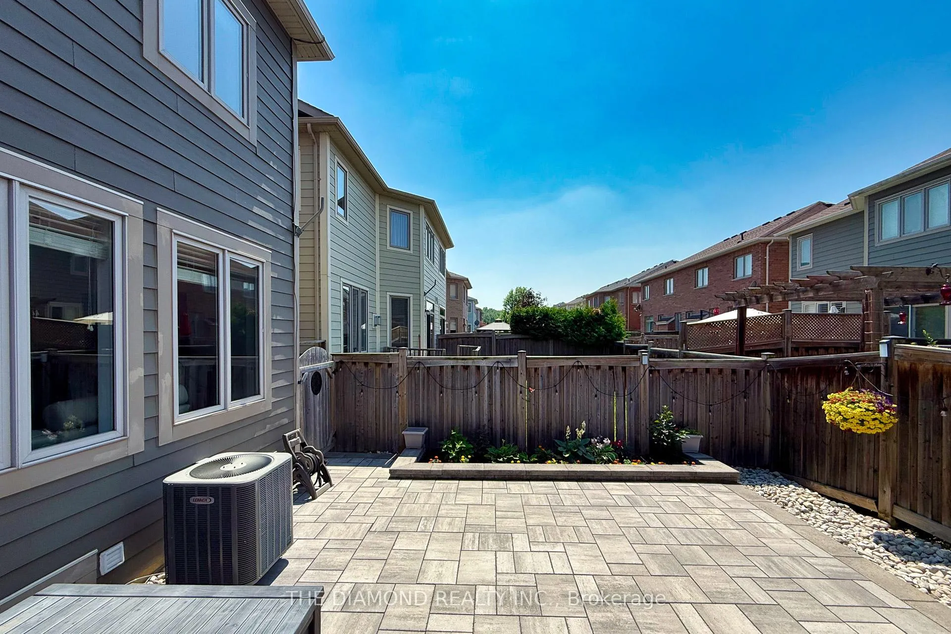 Photo 42 of 21 Aird Court, Milton, Scott — HOMEH
