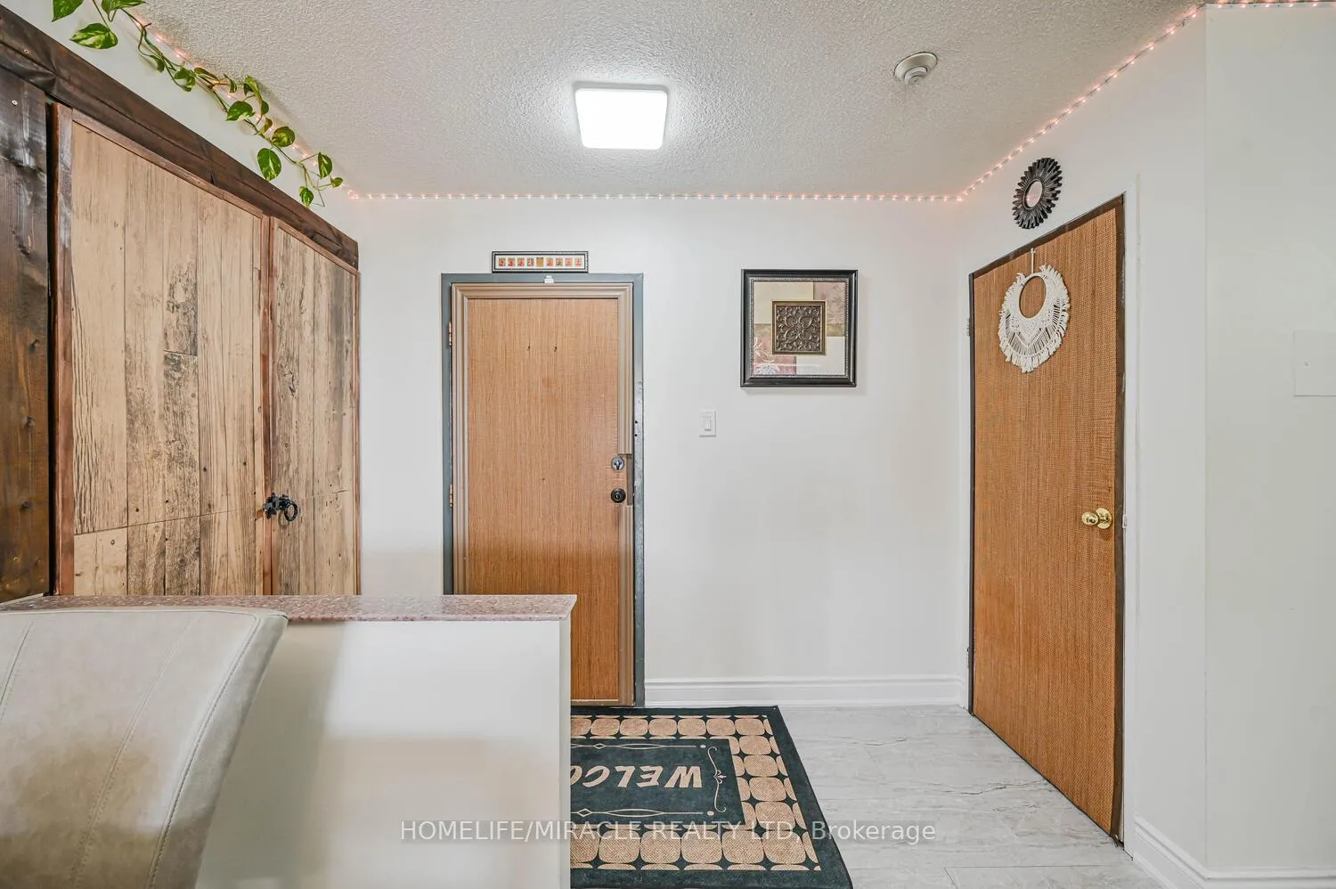Photo 6 of Unit 1802, 4 Kings Cross Road, Brampton, Queen Street Corridor — HOMEH